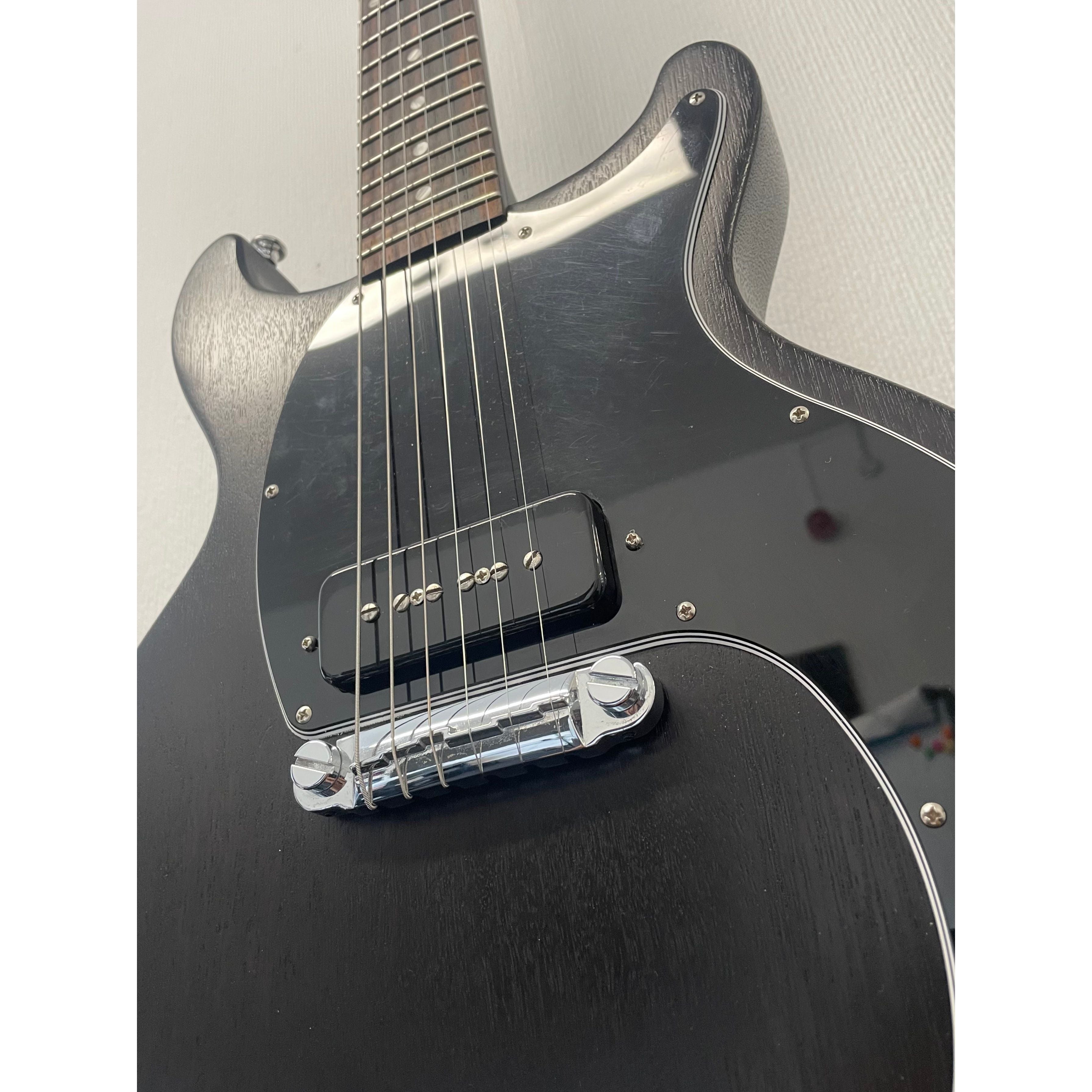 Gibson Les Paul Tribute Double Cutaway in Worn Ebony with Original Gigbag and Case Candy Pre-Owned