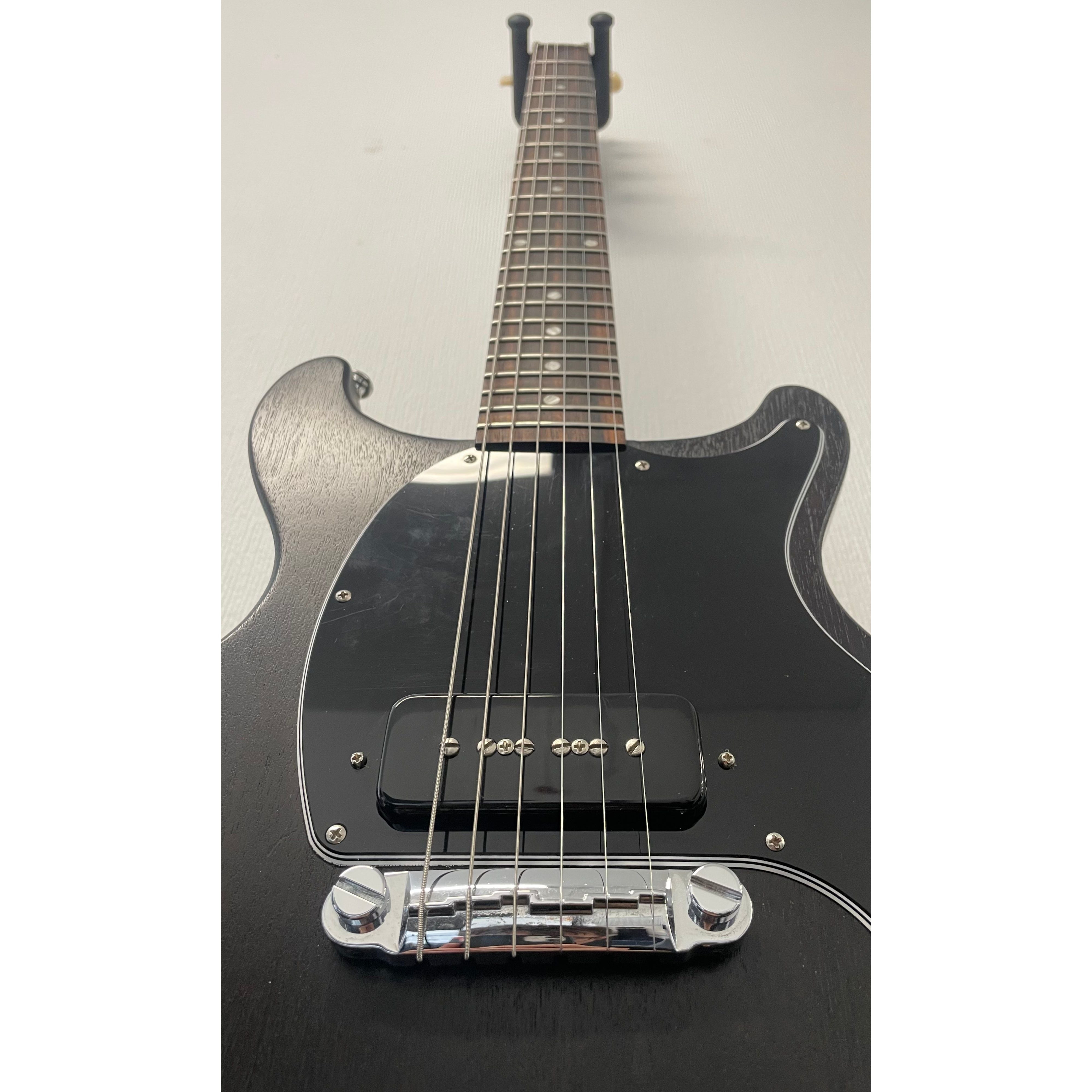 Gibson Les Paul Tribute Double Cutaway in Worn Ebony with Original Gigbag and Case Candy Pre-Owned