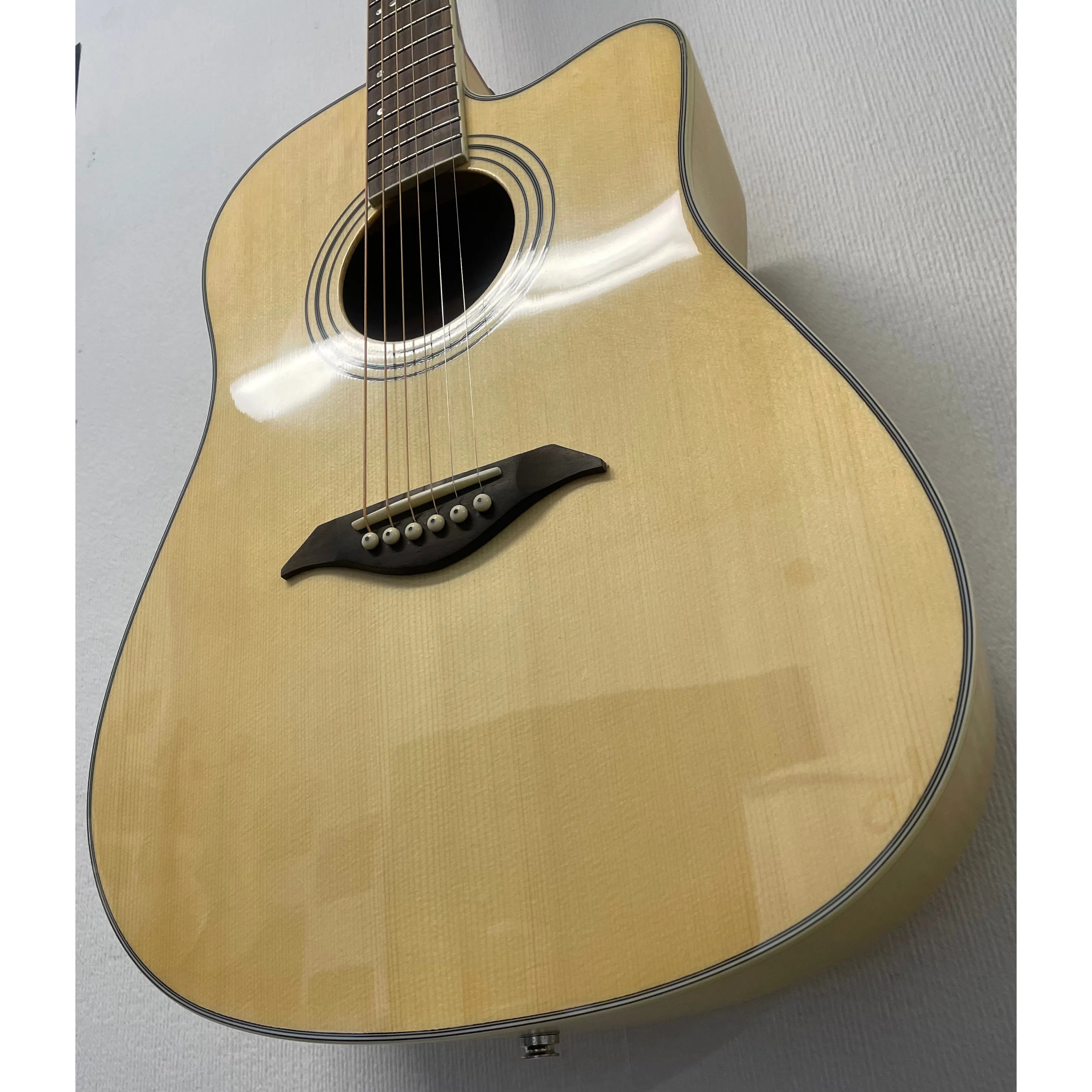 Turner Dreadnought 60CE Electro Acoustic Guitar