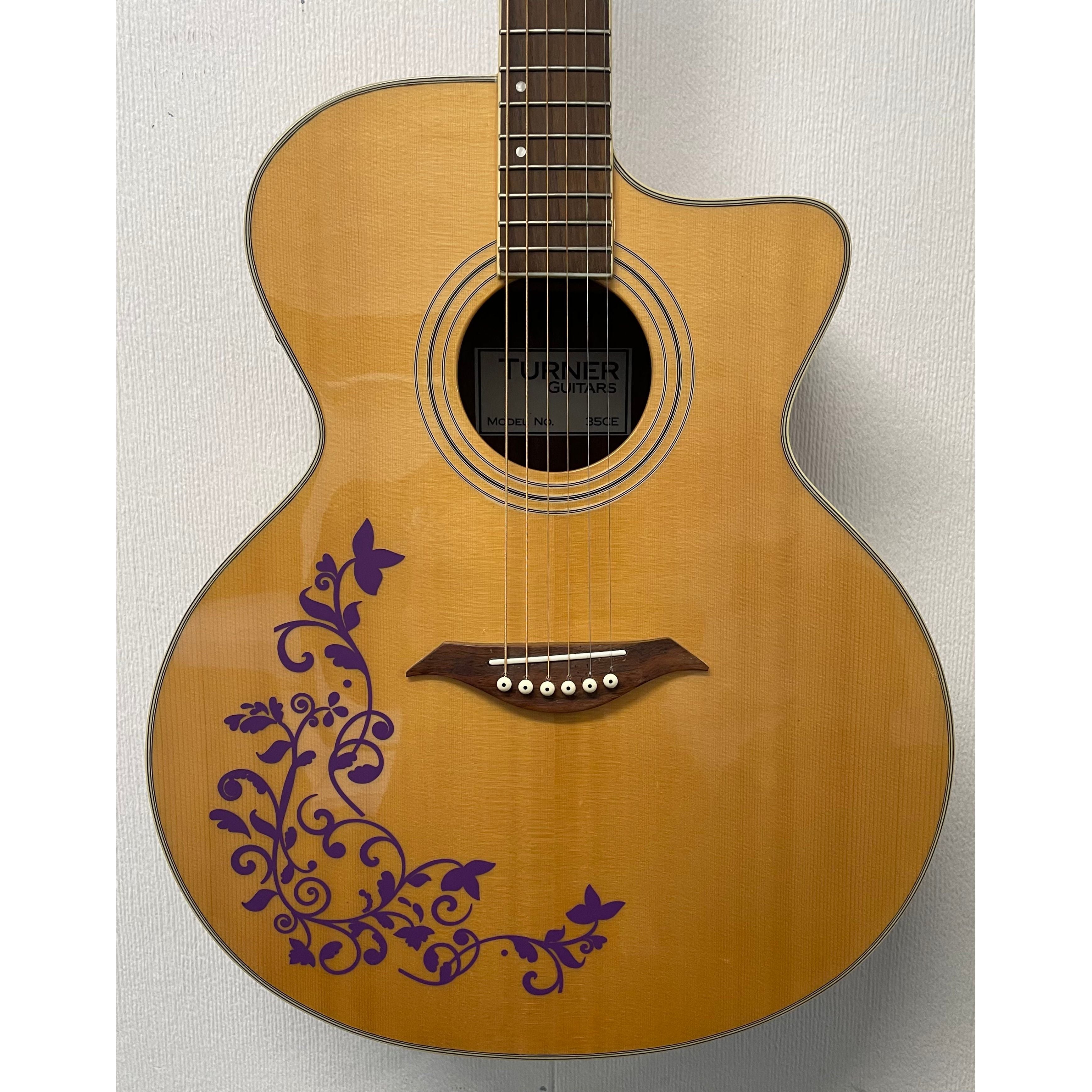 Turner 35CE Jumbo Electro Acoustic Guitar in Natural Pre-Owned