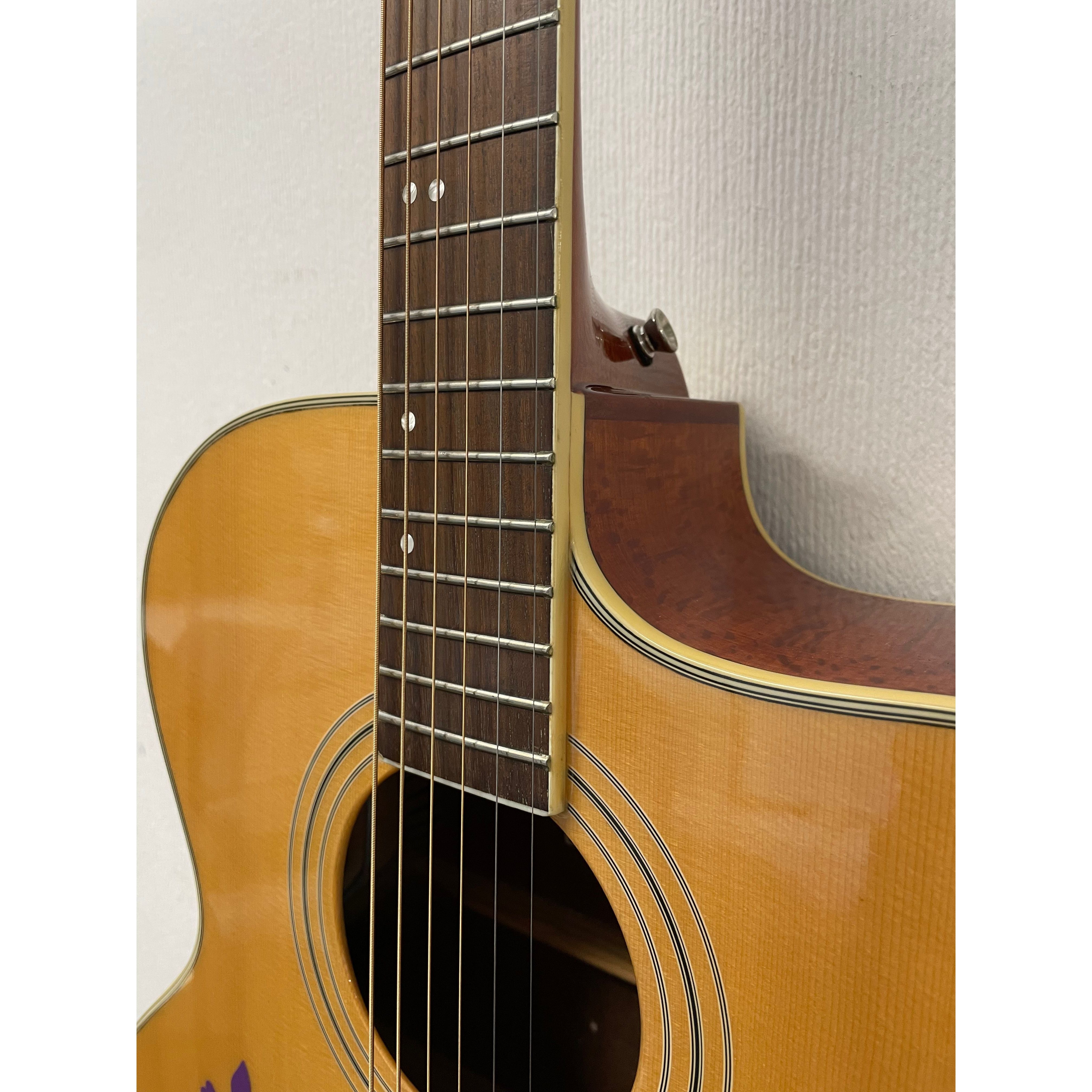 Turner 35CE Jumbo Electro Acoustic Guitar in Natural Pre-Owned