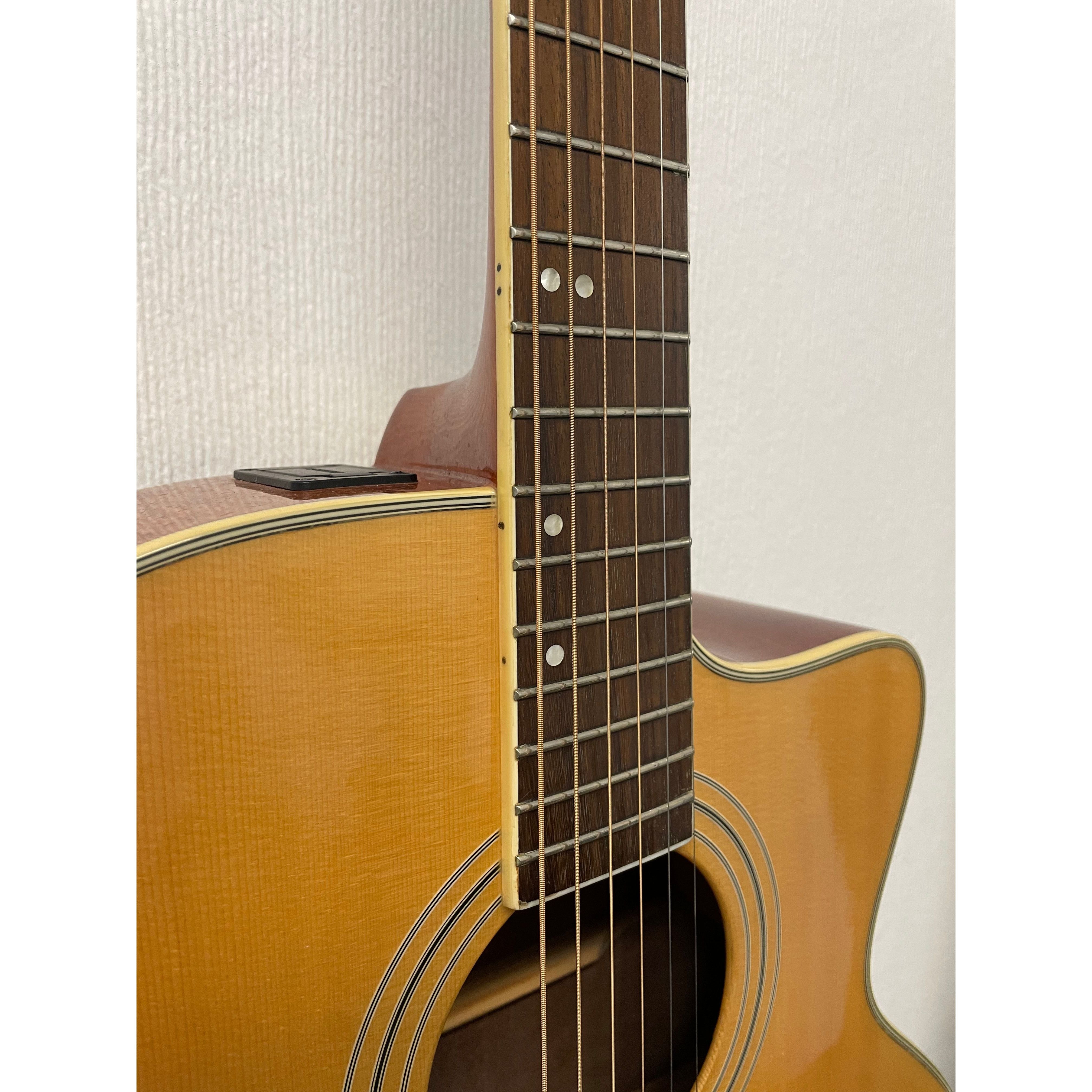 Turner 35CE Jumbo Electro Acoustic Guitar in Natural Pre-Owned