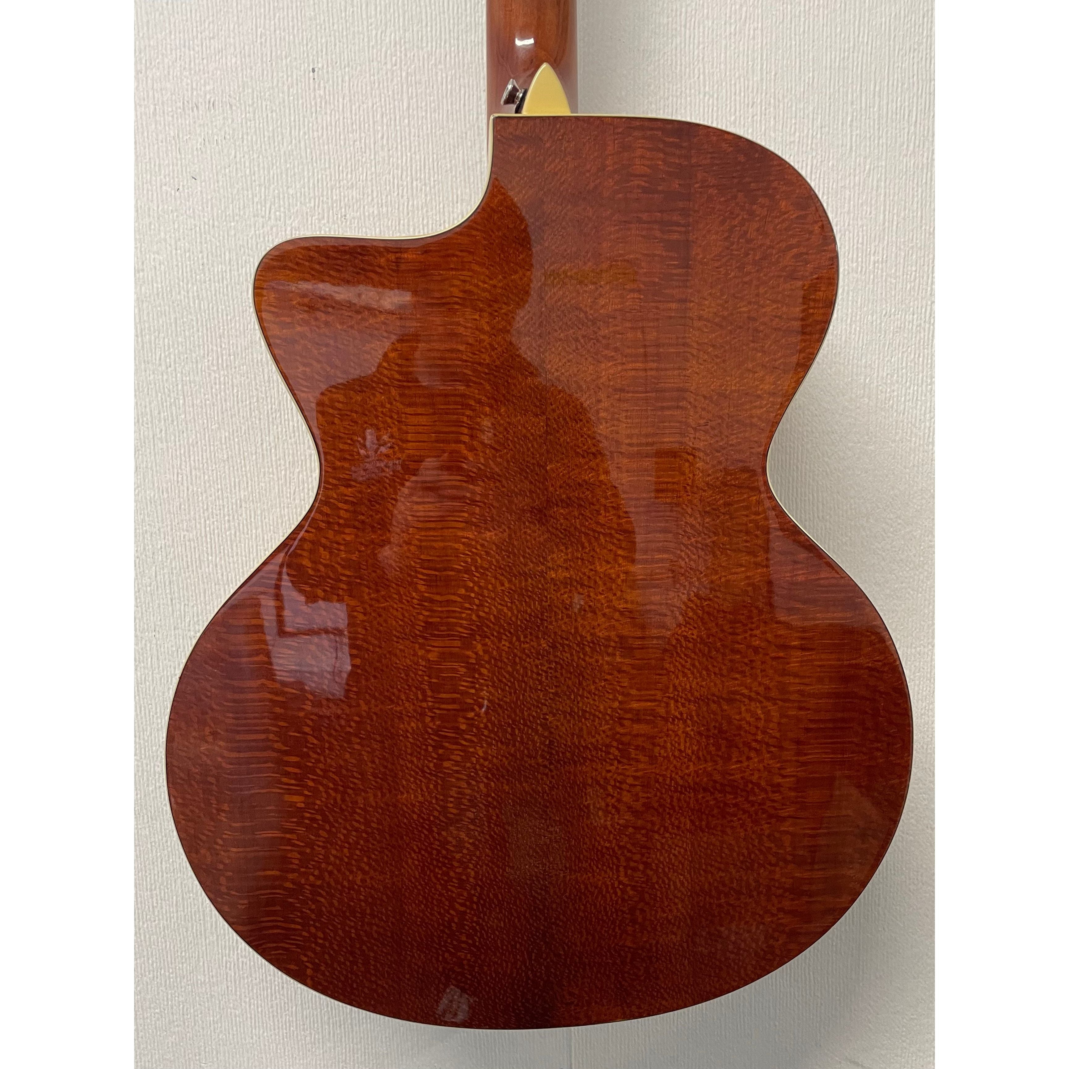 Turner 35CE Jumbo Electro Acoustic Guitar in Natural Pre-Owned