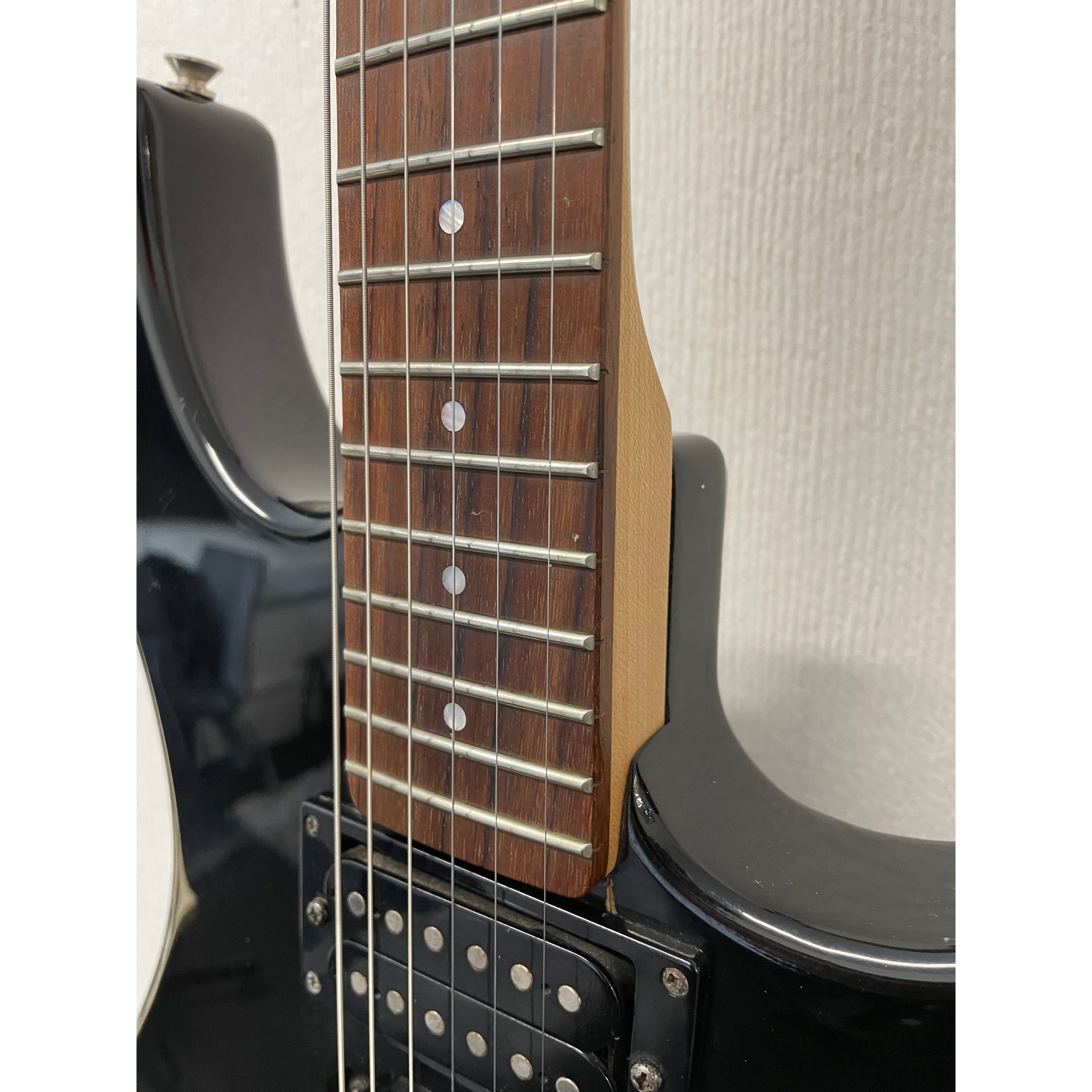 Yamaha ERG 121 Stratocaster Style Electric Guitar in Gloss Black Pre-Owned
