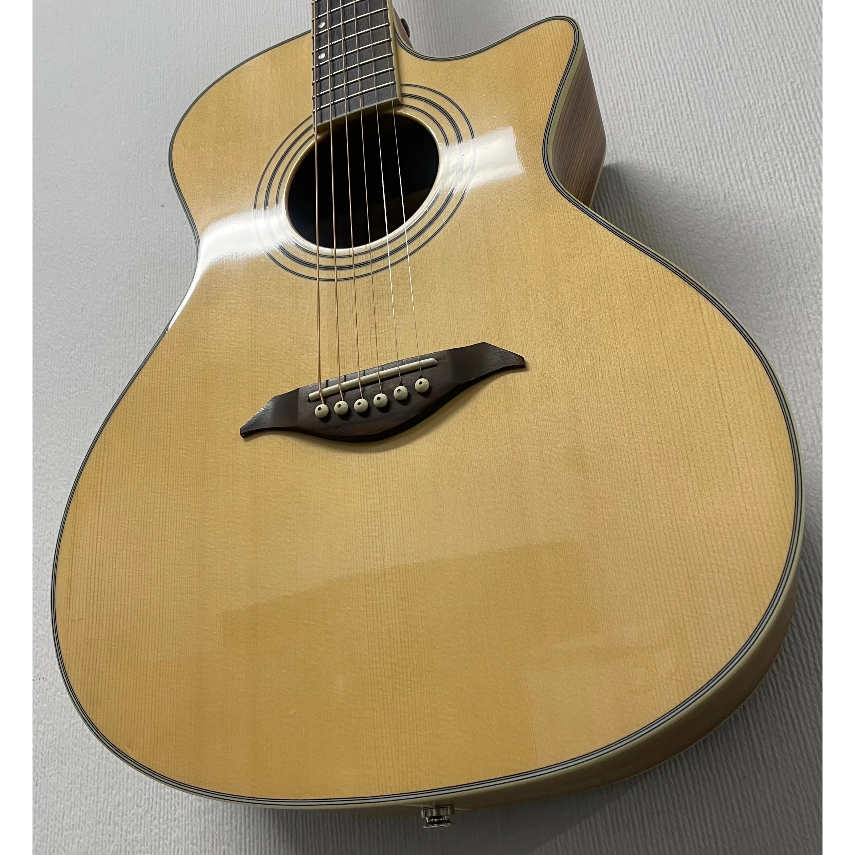 Turner Grand Concert 42CE Electro Acoustic Guitar