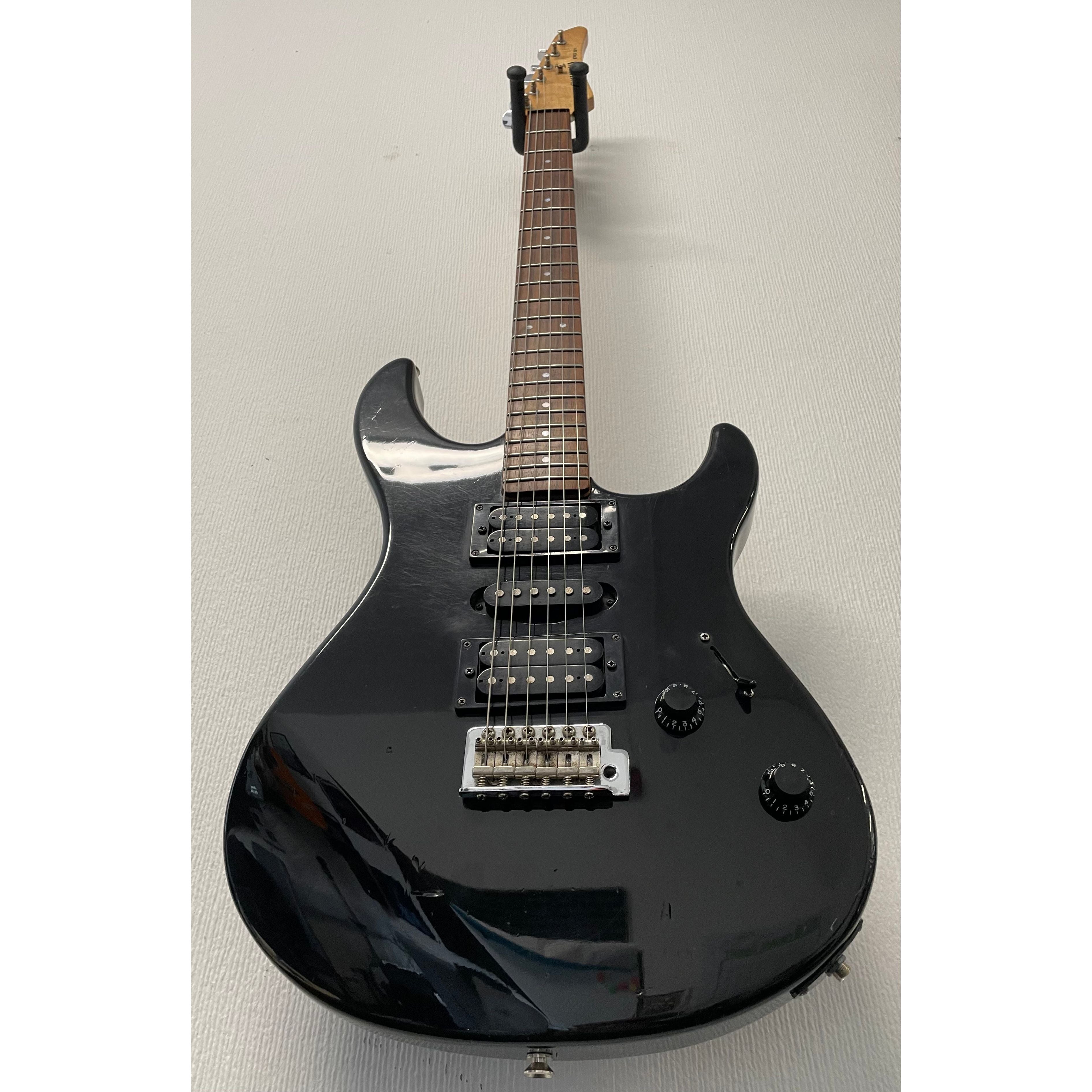 Yamaha ERG 121 Stratocaster Style Electric Guitar in Gloss Black Pre-Owned