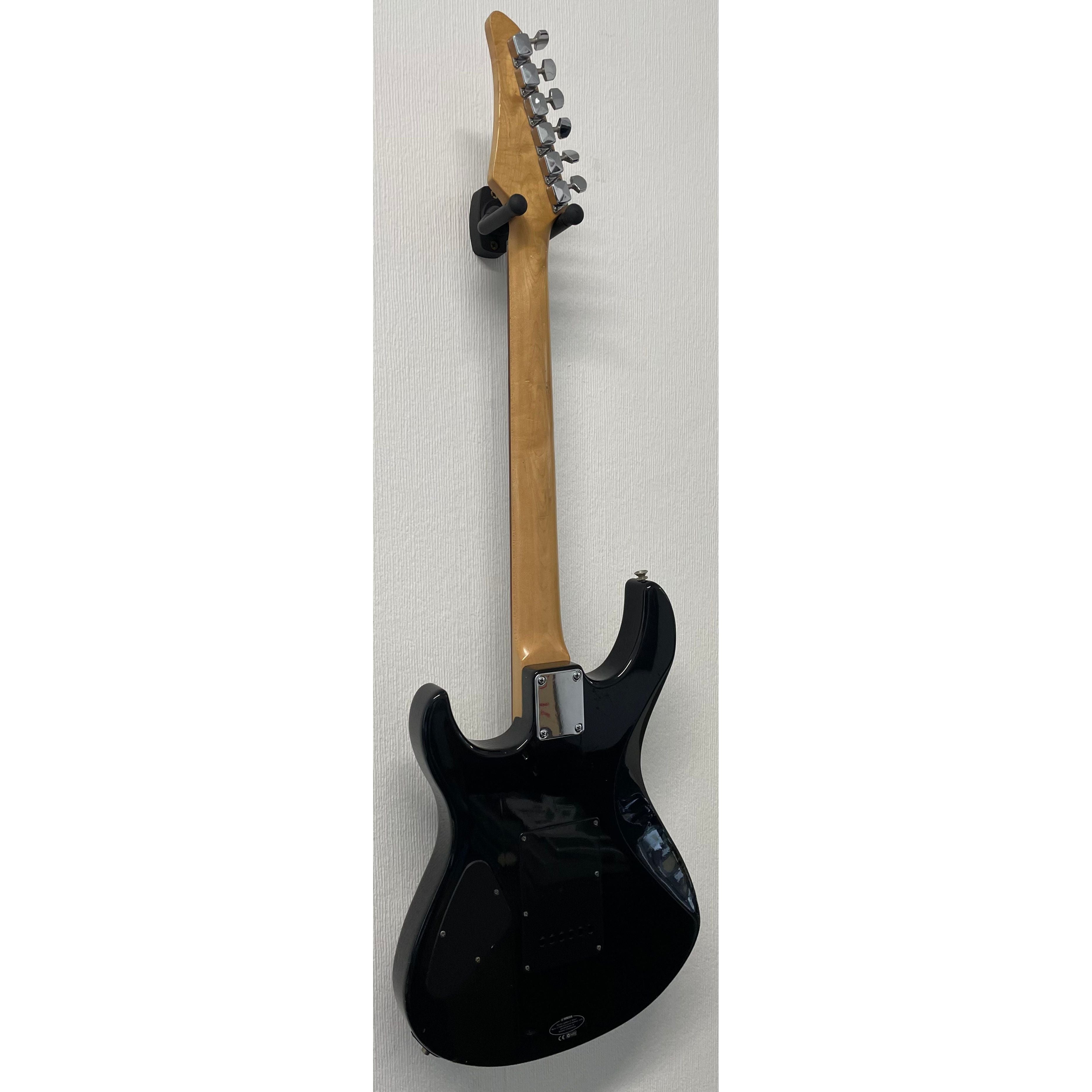 Yamaha ERG 121 Stratocaster Style Electric Guitar in Gloss Black Pre-Owned