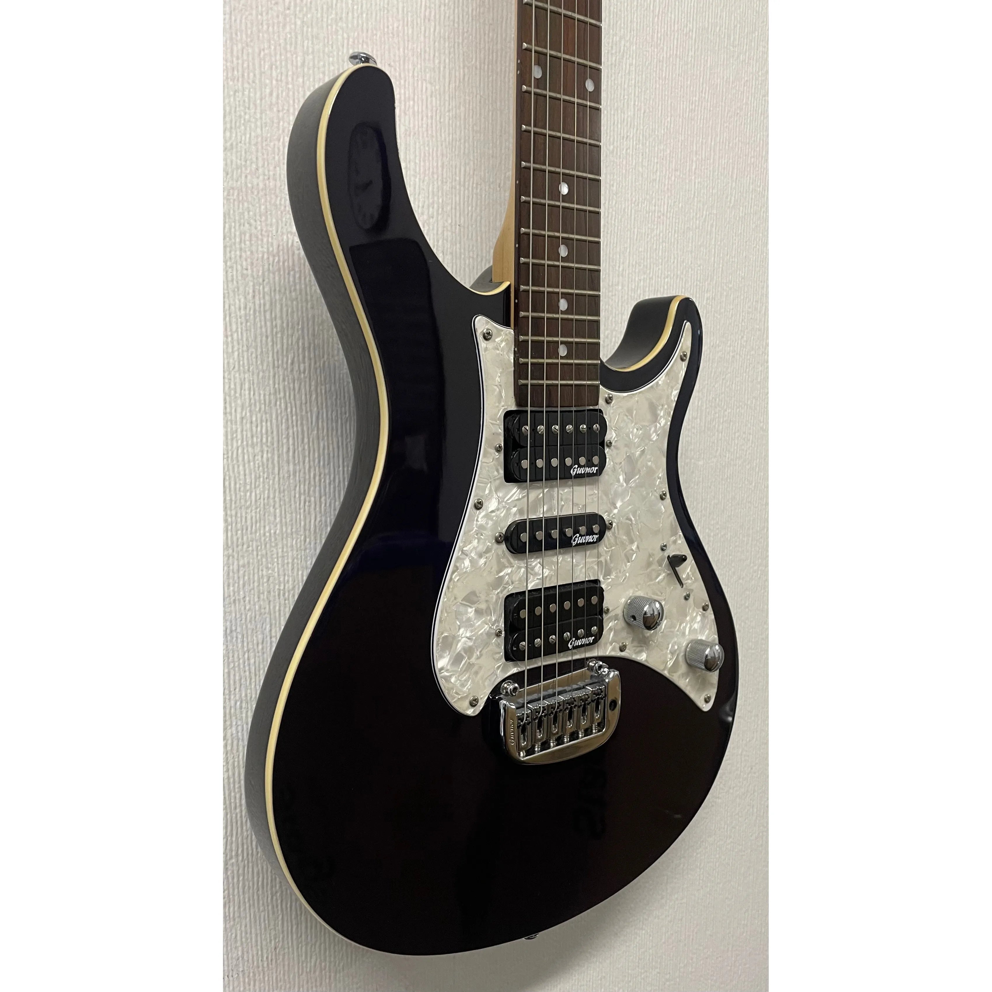 Guvnor GE500 Electric Guitar HSH in Purple Pre-Owned