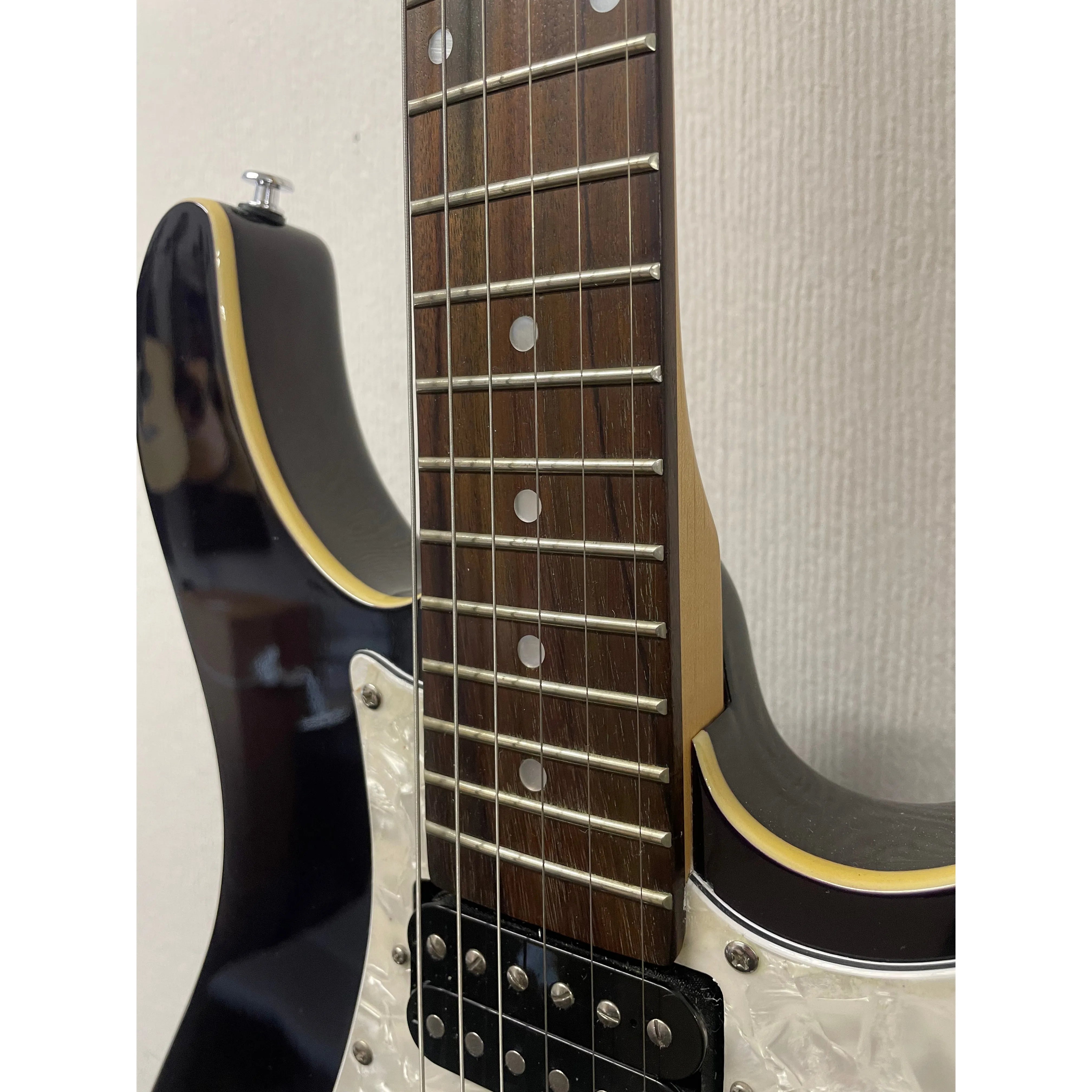 Guvnor GE500 Electric Guitar HSH in Purple Pre-Owned