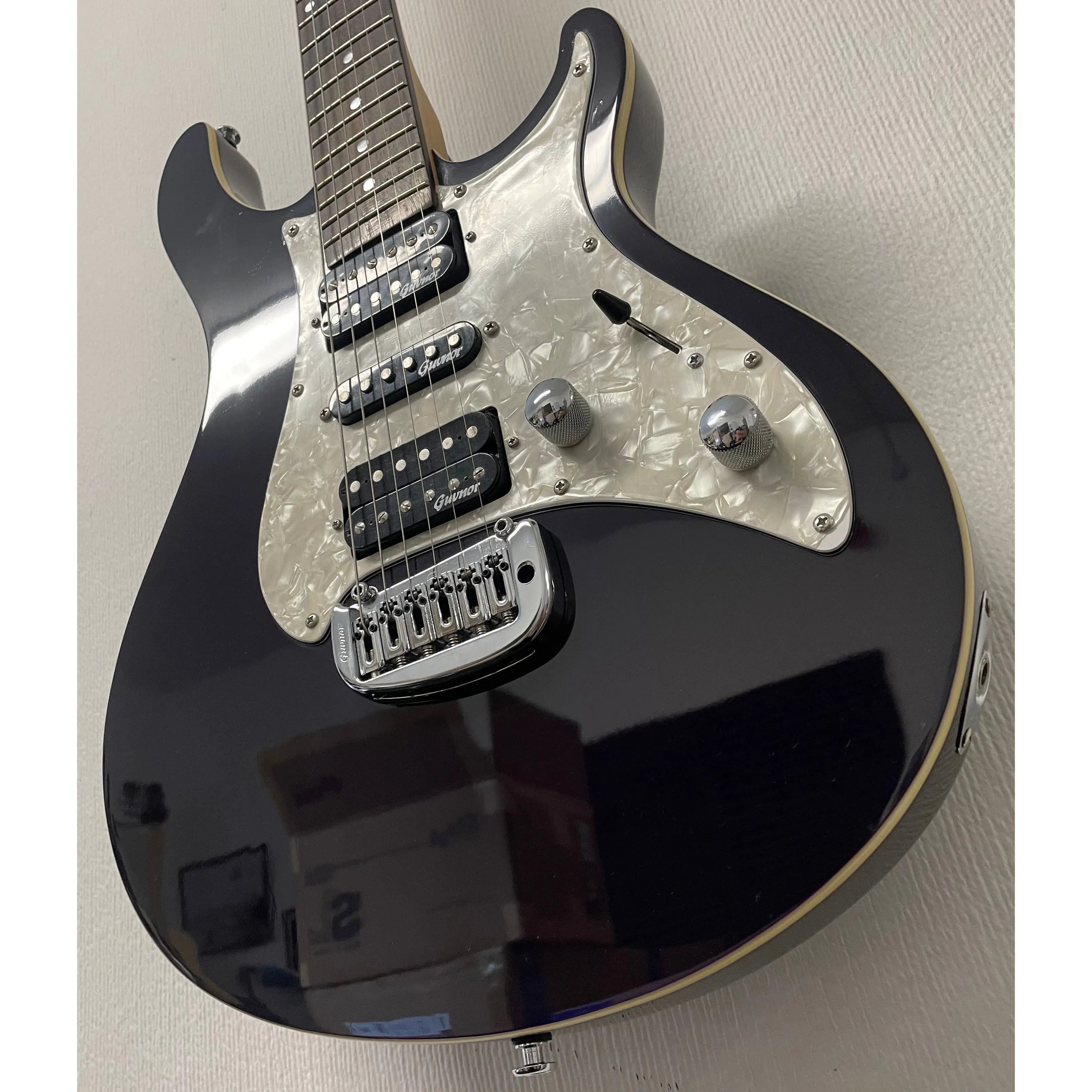 Guvnor GE500 Electric Guitar HSH in Purple Pre-Owned