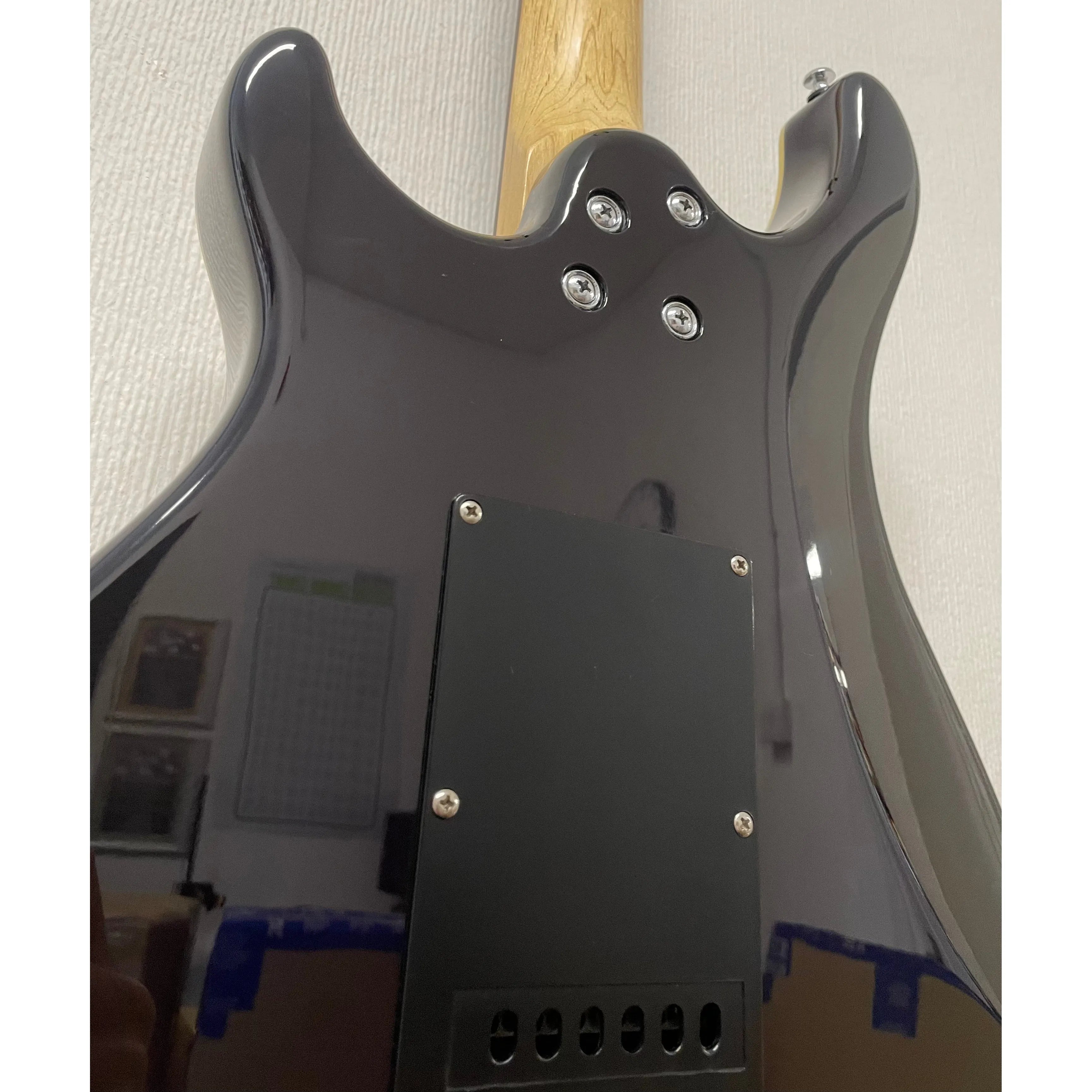 Guvnor GE500 Electric Guitar HSH in Purple Pre-Owned