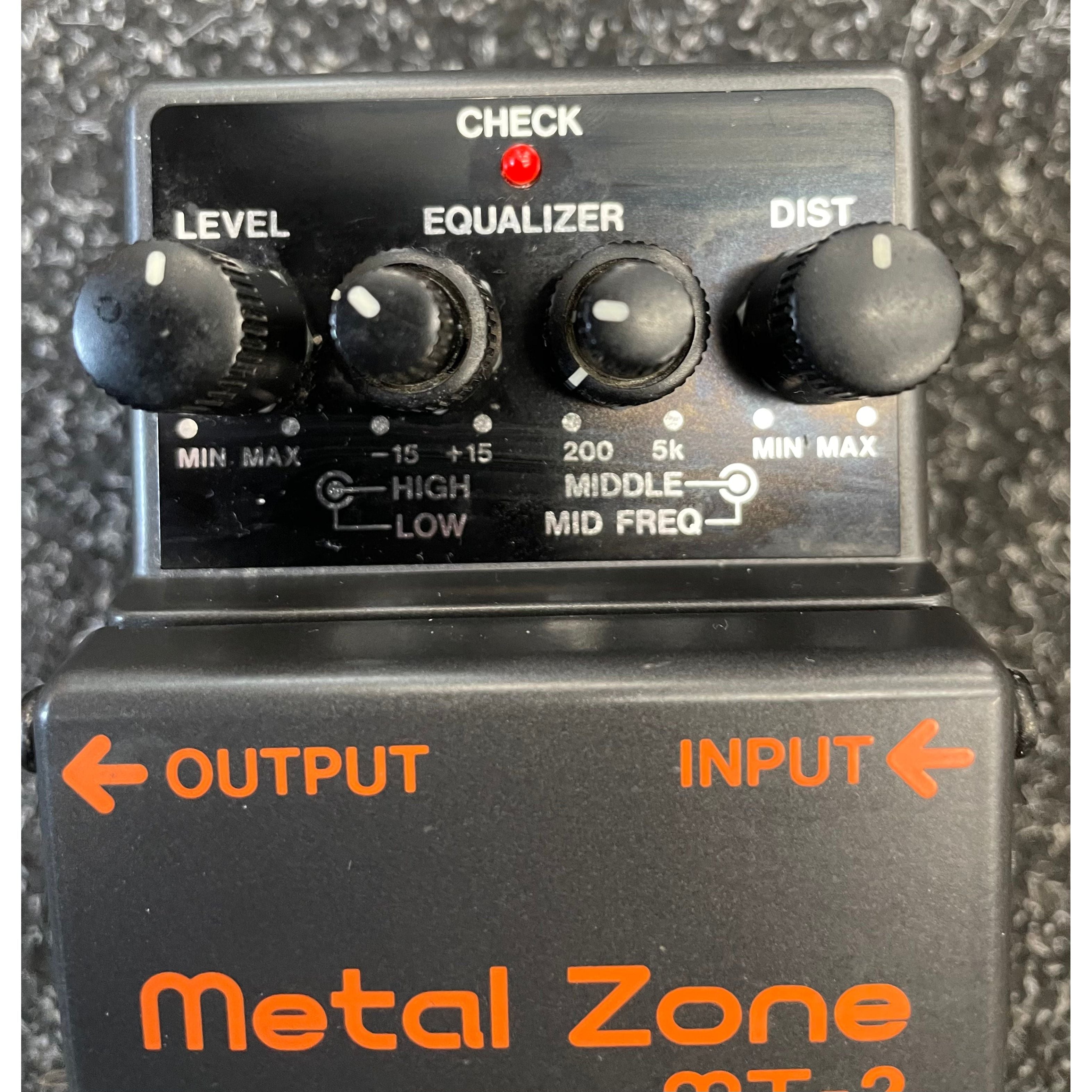 叉*孤様 BOSS l zone MT-2 Distortion-X X Boss MT-2 Metal Zone Distortion Guitar Pedal : Amazon.sg: Musical