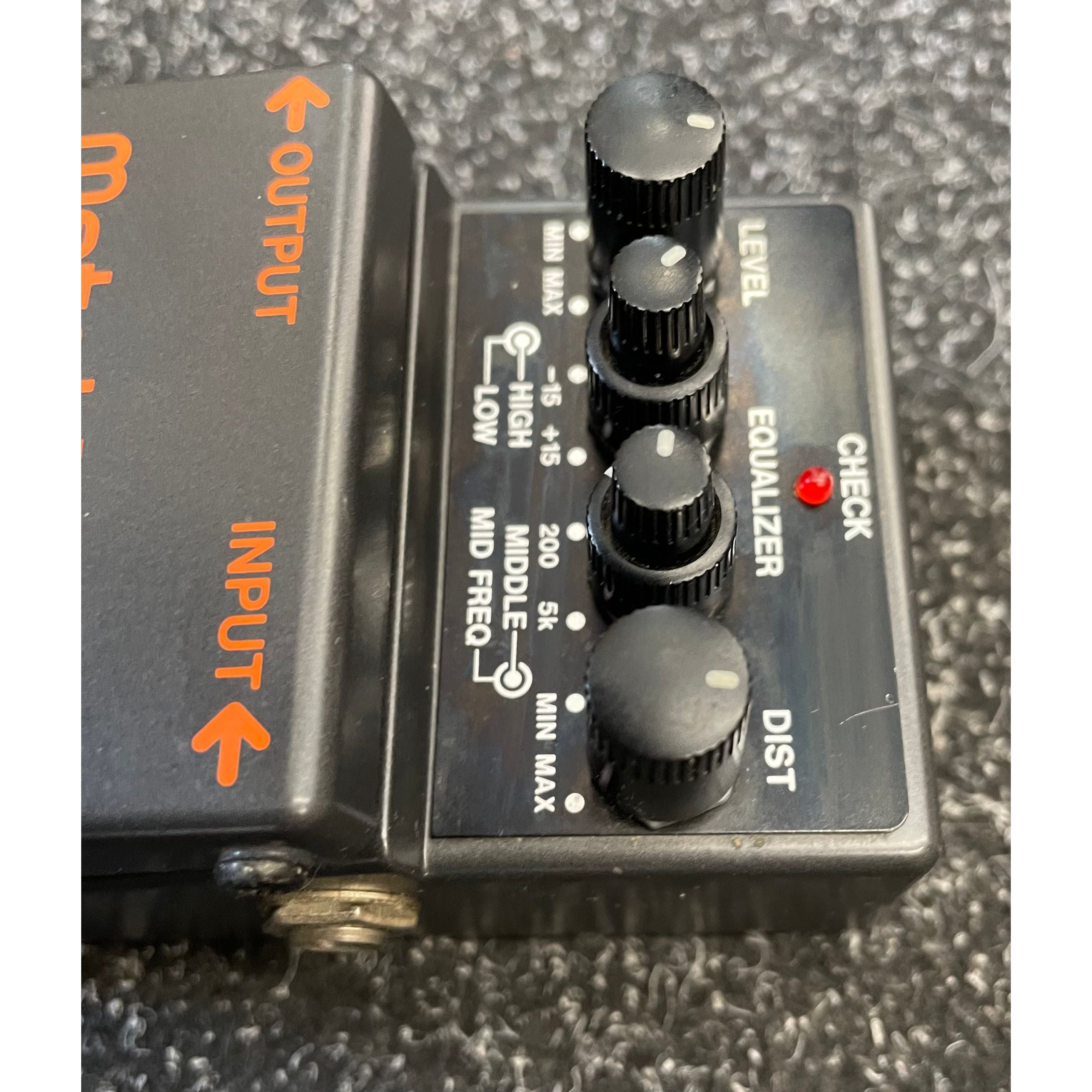 Boss MT-2 Metal Zone Distortion Pedal for Electric Guitar Pre