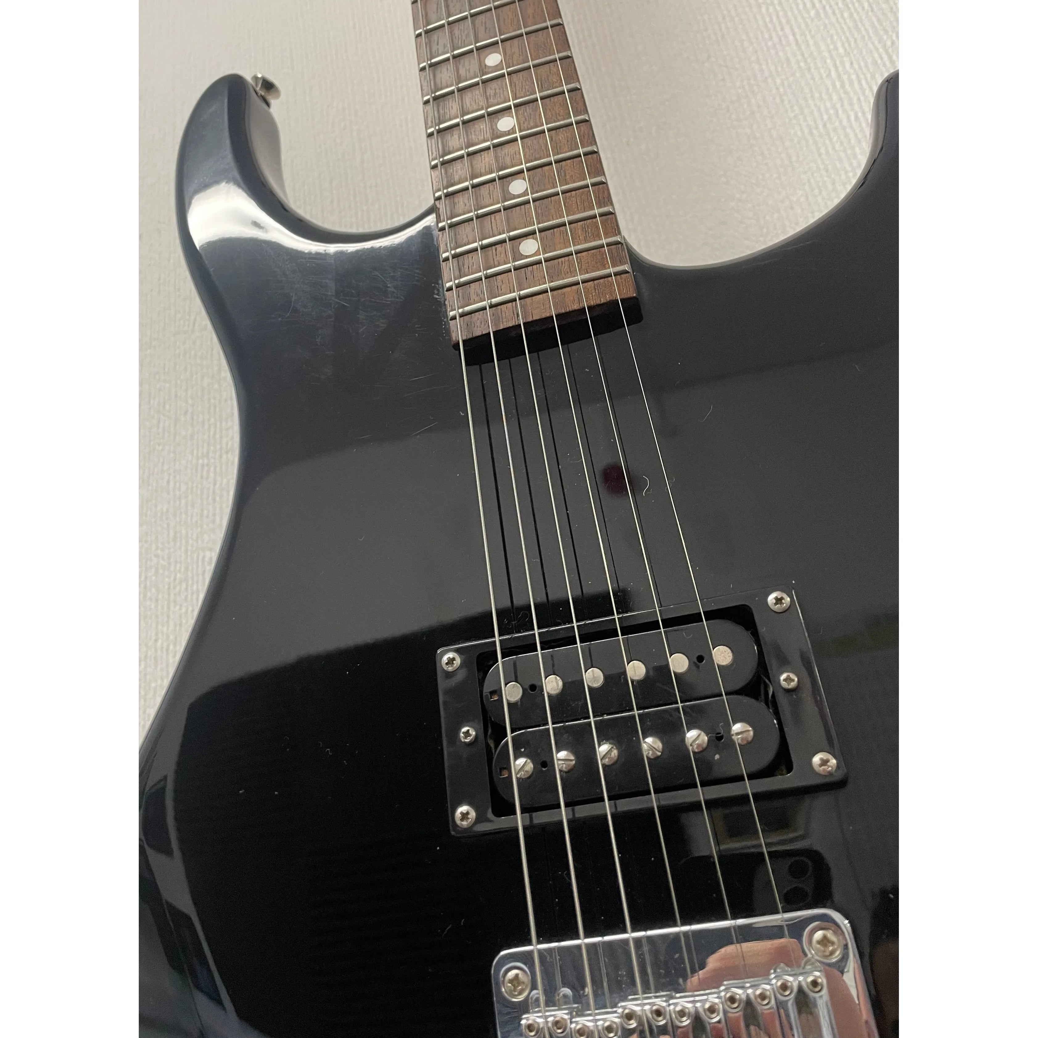 Peavey Rockmaster Electric Guitar in Black Pre-owned