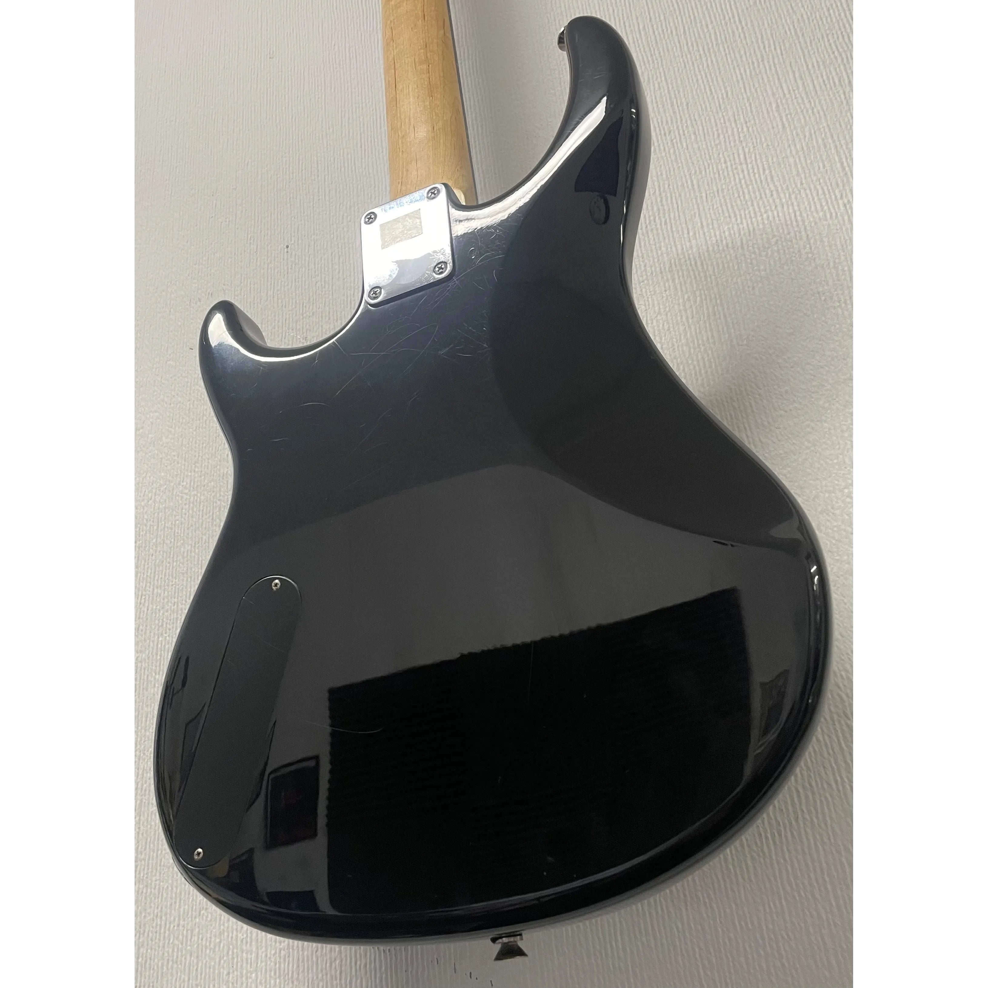 Peavey Rockmaster Electric Guitar in Black Pre-owned