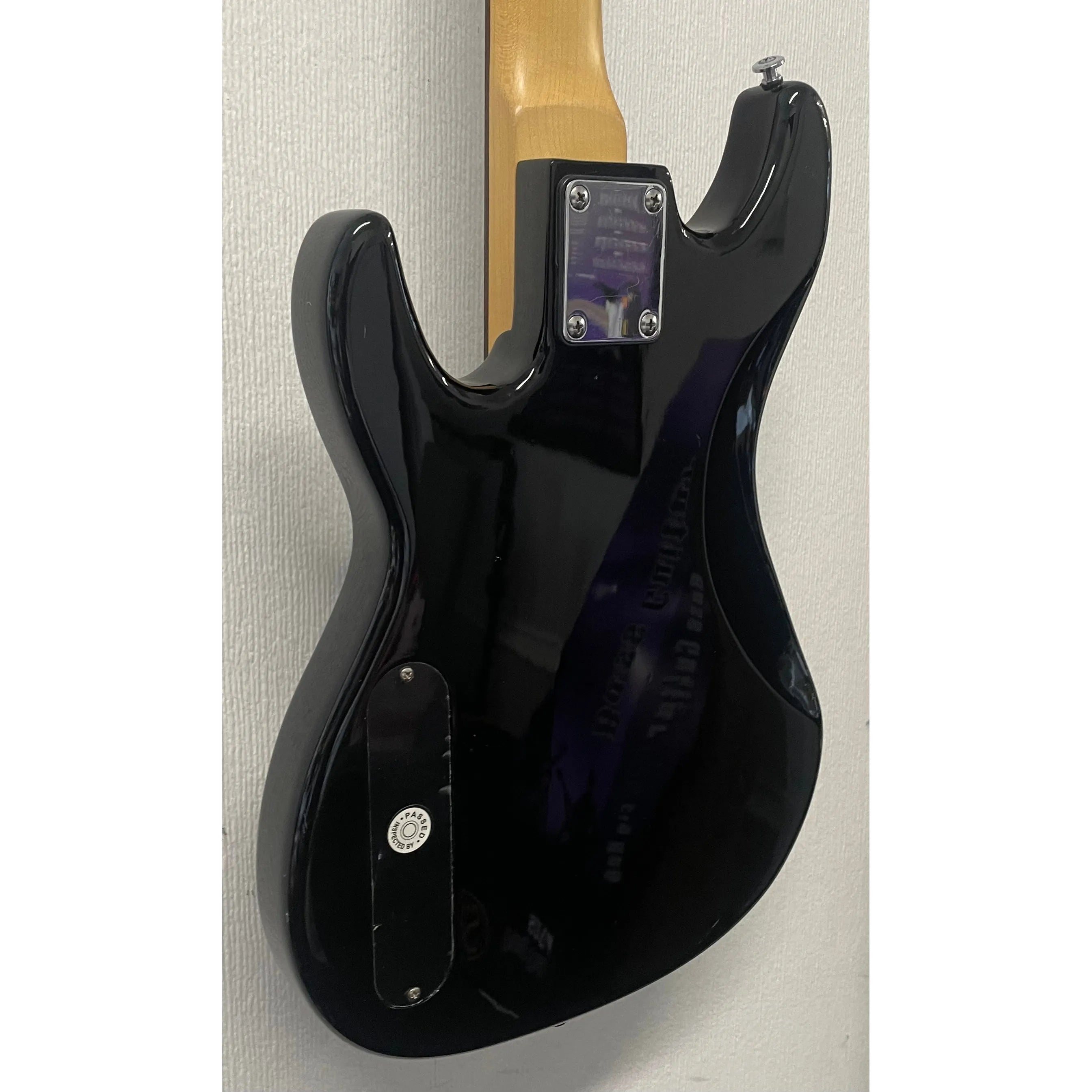 Harley Benton Short Scale Precision Style Bass Guitar in Black Pre-Owned