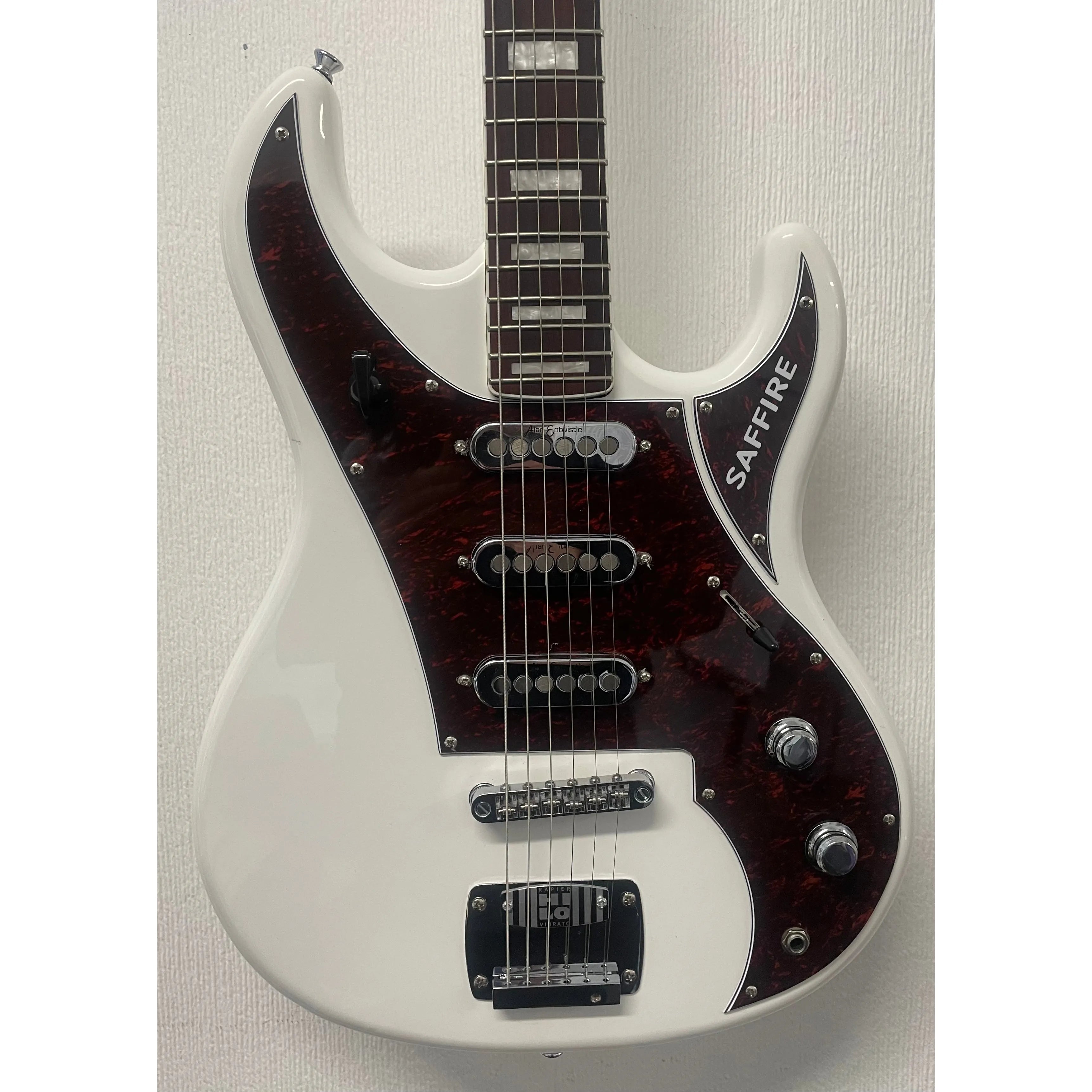 Rapier Saffire Electric Guitar in Vintage White Pre-Owned