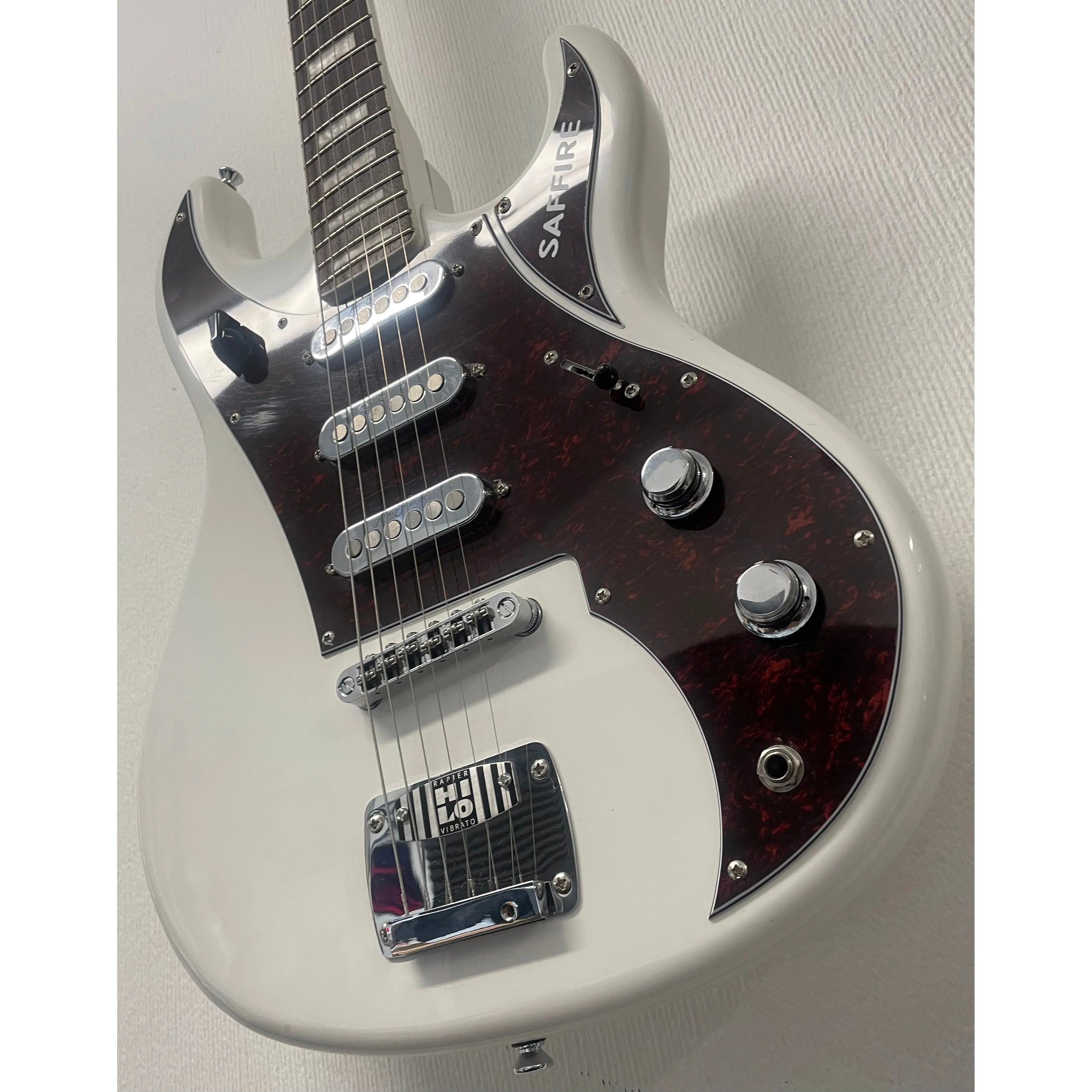 Rapier Saffire Electric Guitar in Vintage White Pre-Owned