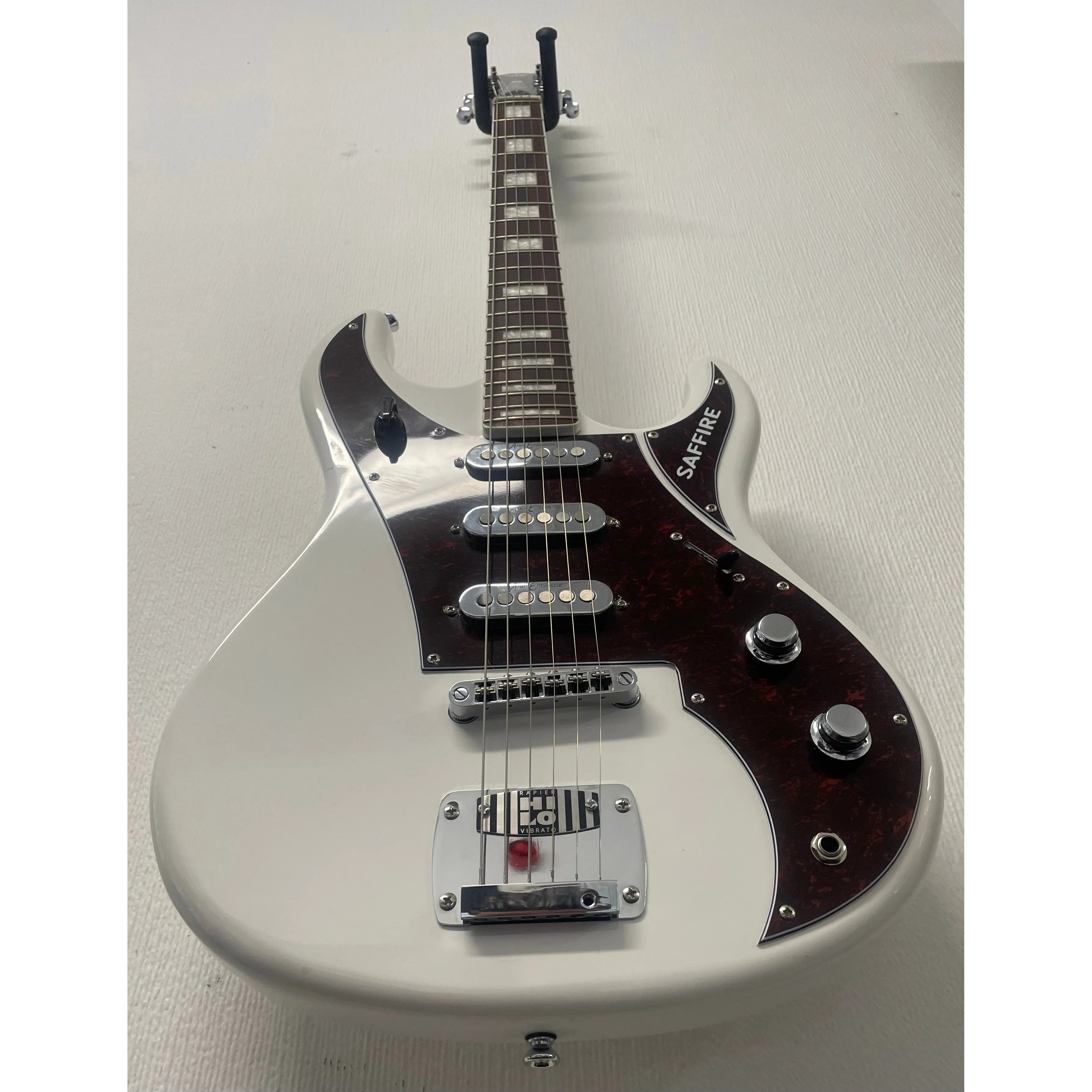 Rapier Saffire Electric Guitar in Vintage White Pre-Owned