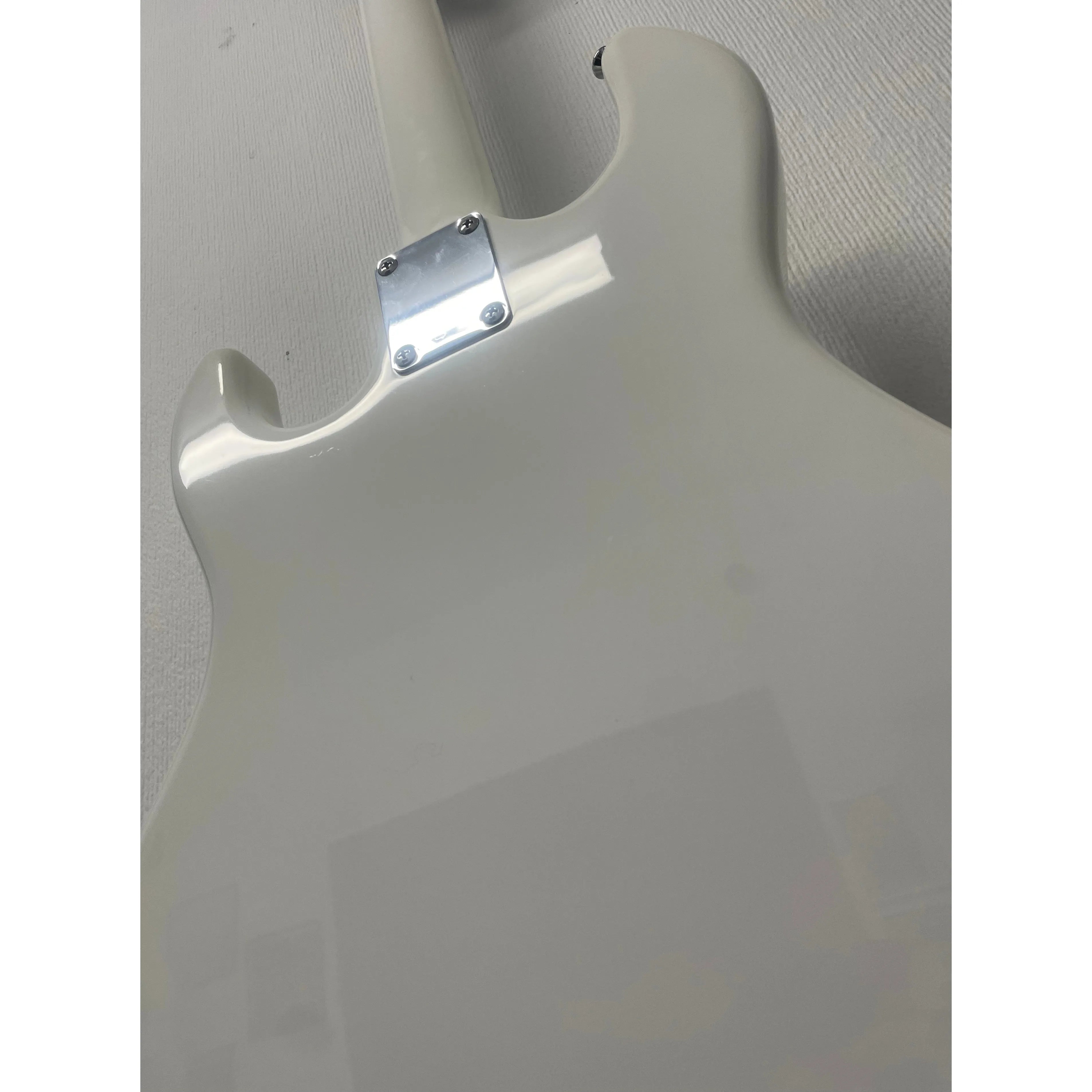 Rapier Saffire Electric Guitar in Vintage White Pre-Owned