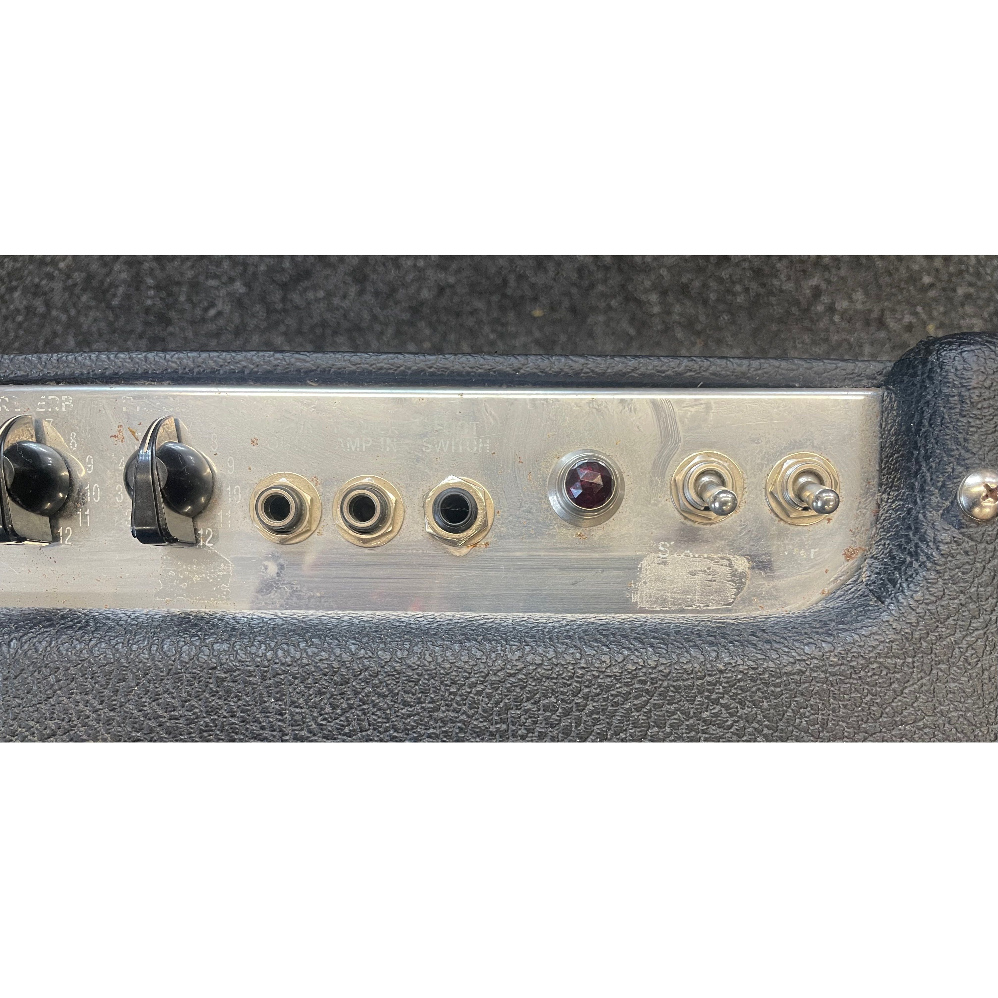 Fender Hot Rod Deluxe 1x12 MIM Valve Amplifier for Electric Guitar Pre-Owned