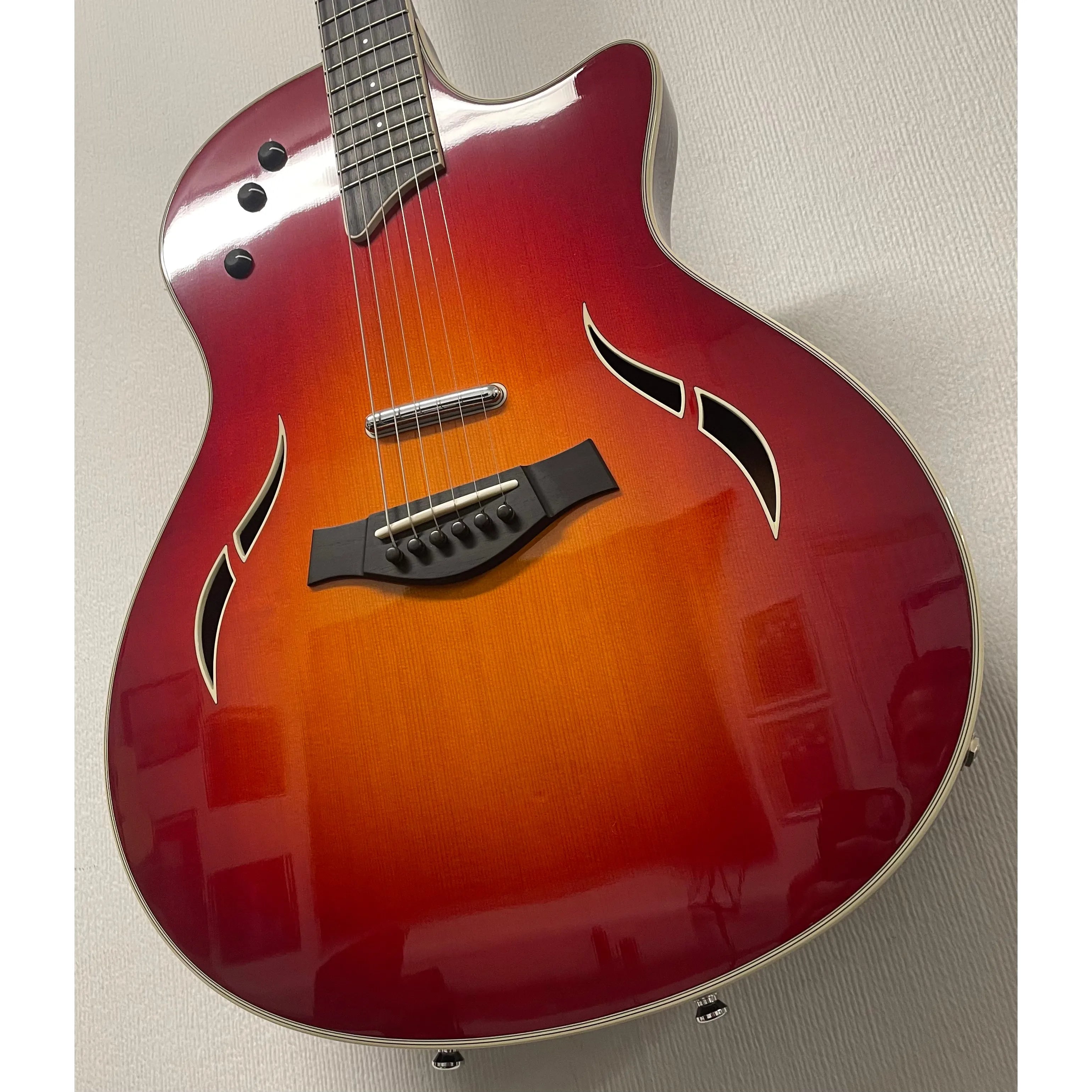 Taylor T5-S Standard Cherry Sunburst Hybrid Guitar with Original Hardcase Pre-Owned