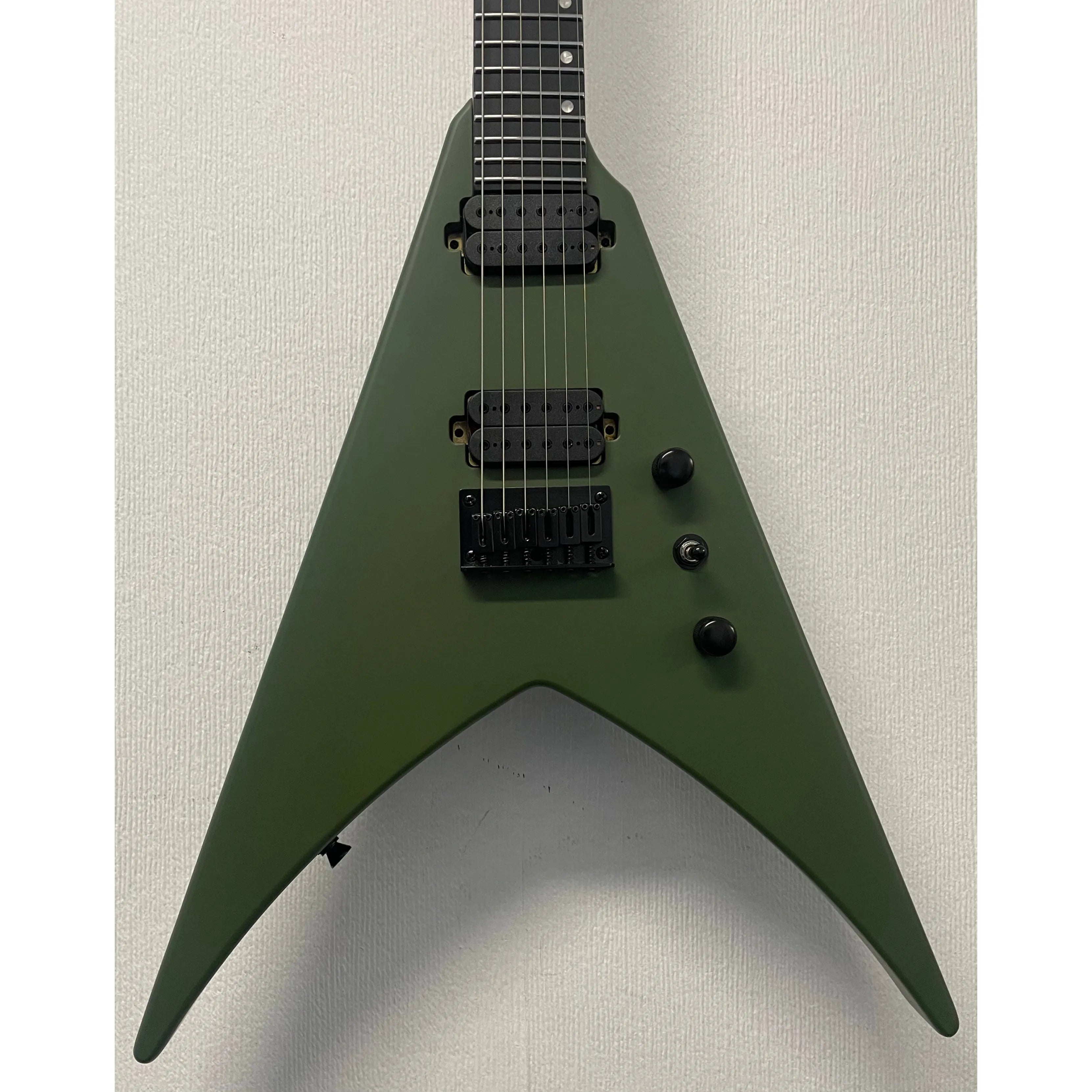 Spira Guitars Flying V Electric Guitar V-400 MGR Satin Dark Green Pre-Owned