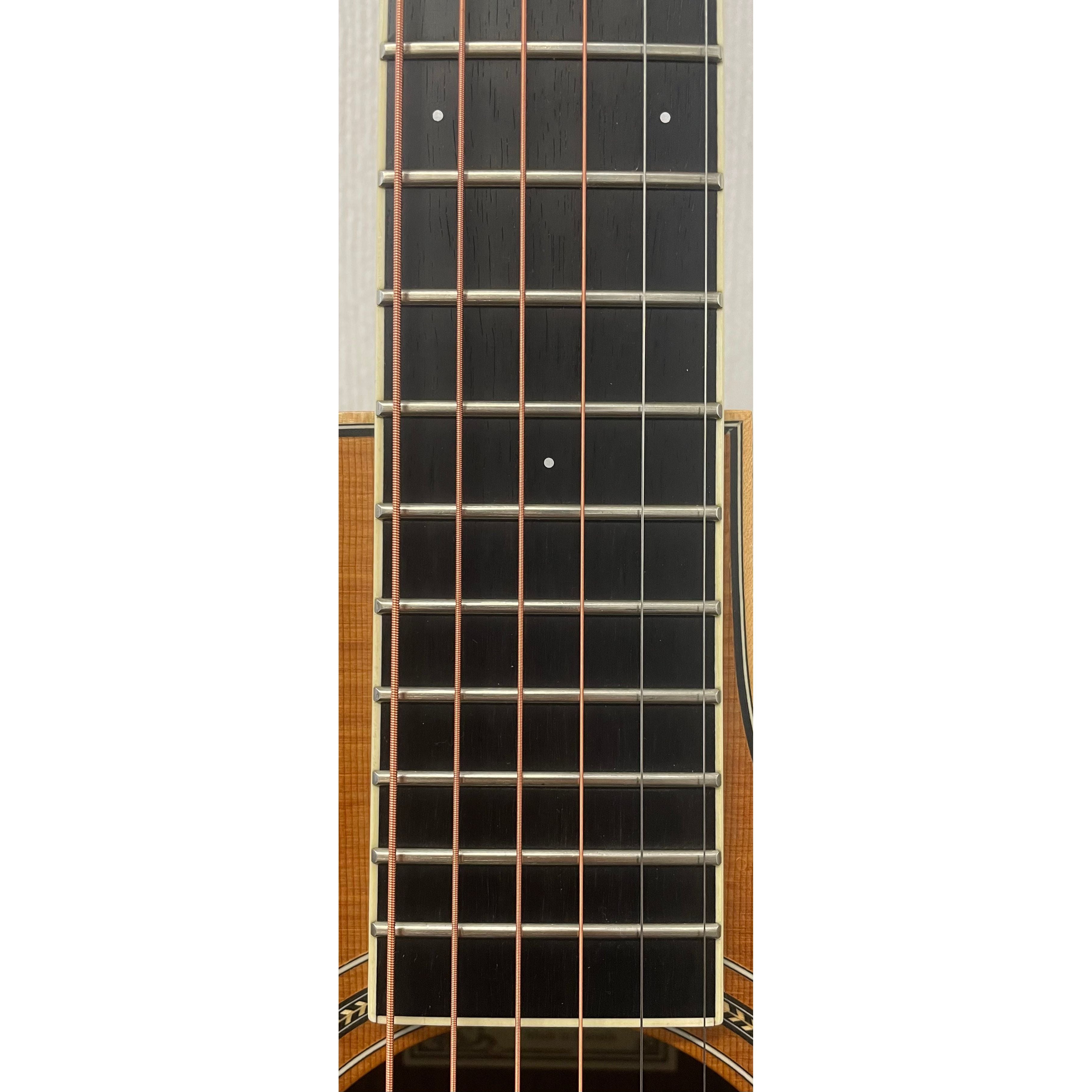 L'Arrivee LV03RE Grand Auditorium Electro Acoustic Guitar with Hardcase Pre-Owned