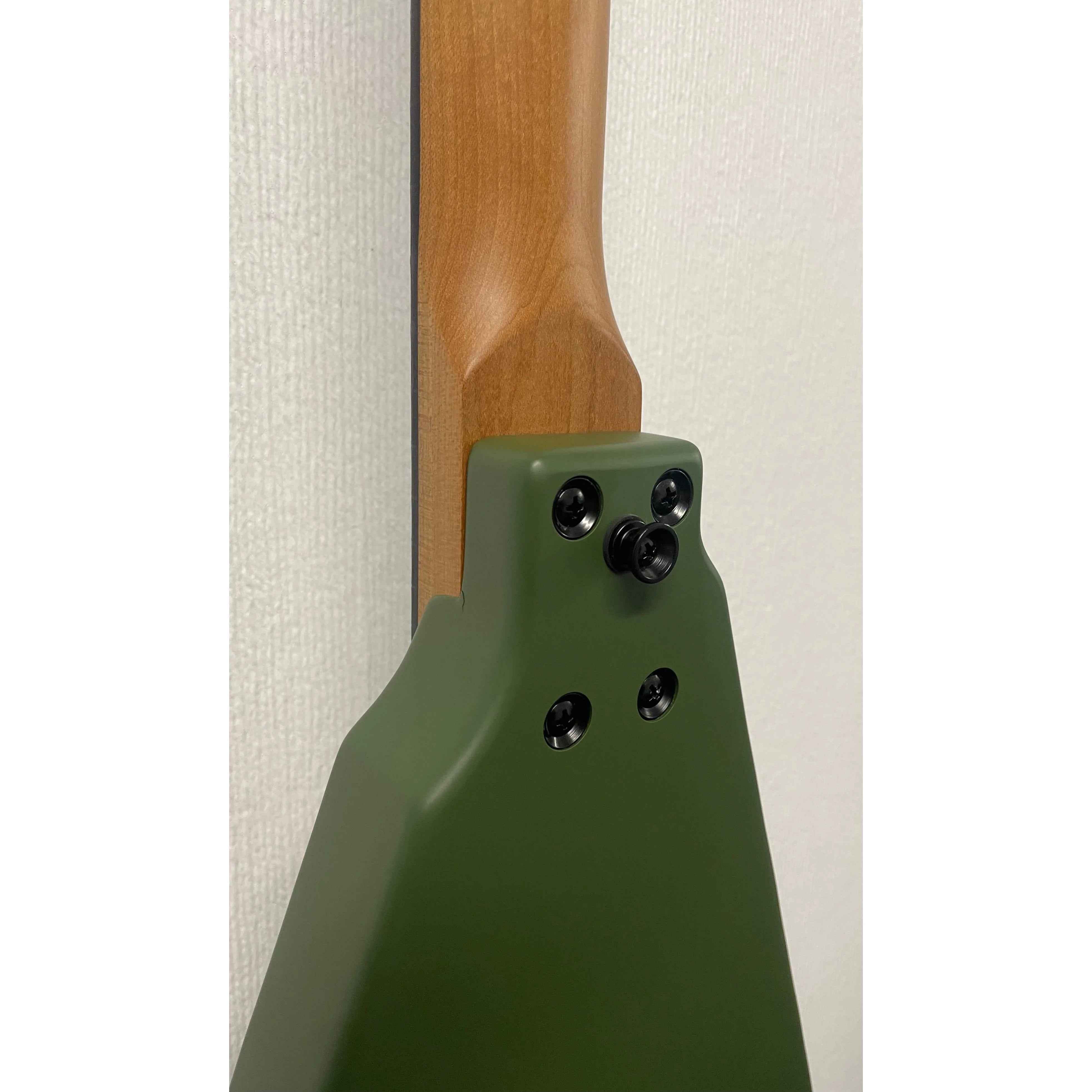 Spira Guitars Flying V Electric Guitar V-400 MGR Satin Dark Green Pre-Owned