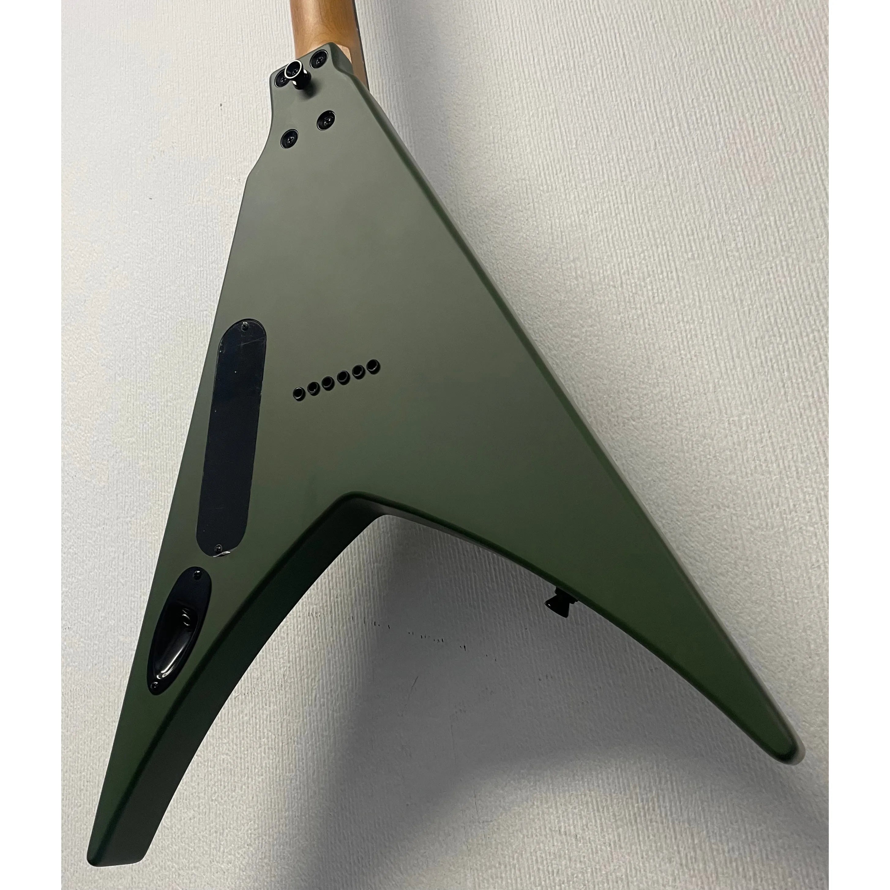 Spira Guitars Flying V Electric Guitar V-400 MGR Satin Dark Green Pre-Owned