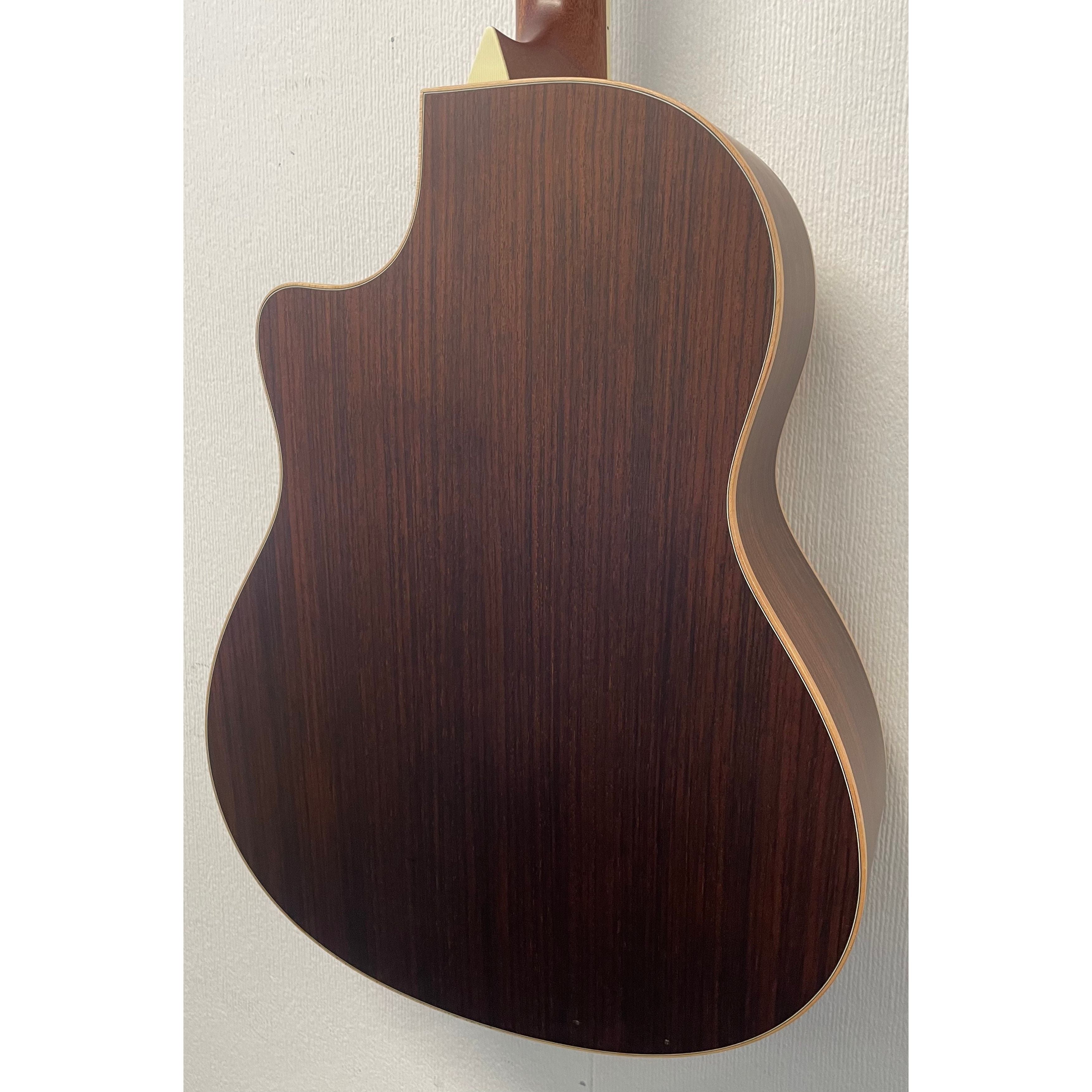 L'Arrivee LV03RE Grand Auditorium Electro Acoustic Guitar with Hardcase Pre-Owned