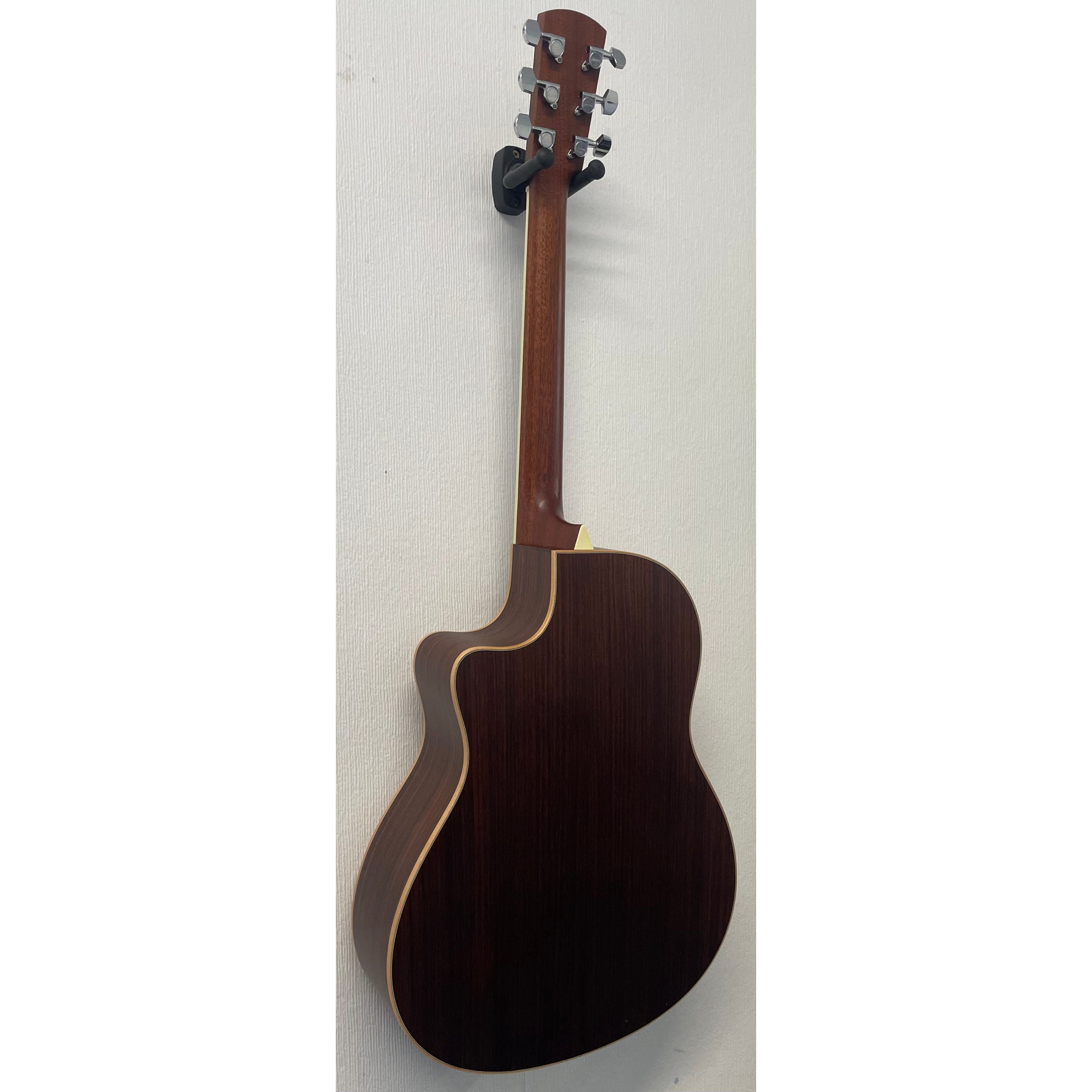 L'Arrivee LV03RE Grand Auditorium Electro Acoustic Guitar with Hardcase Pre-Owned