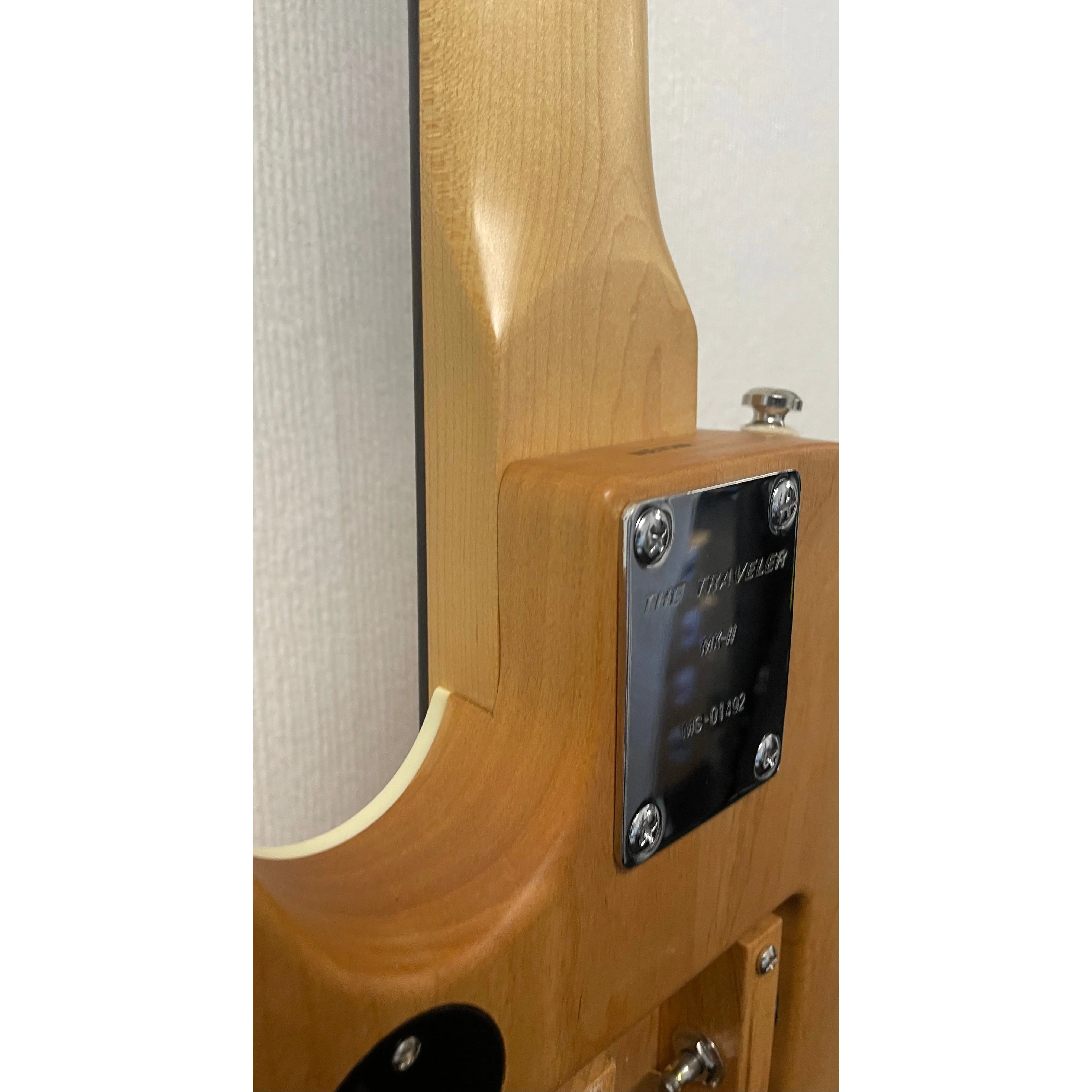 Traveller Guitar Escape Mark II Spruce with Original Gigbag Pre-Owned