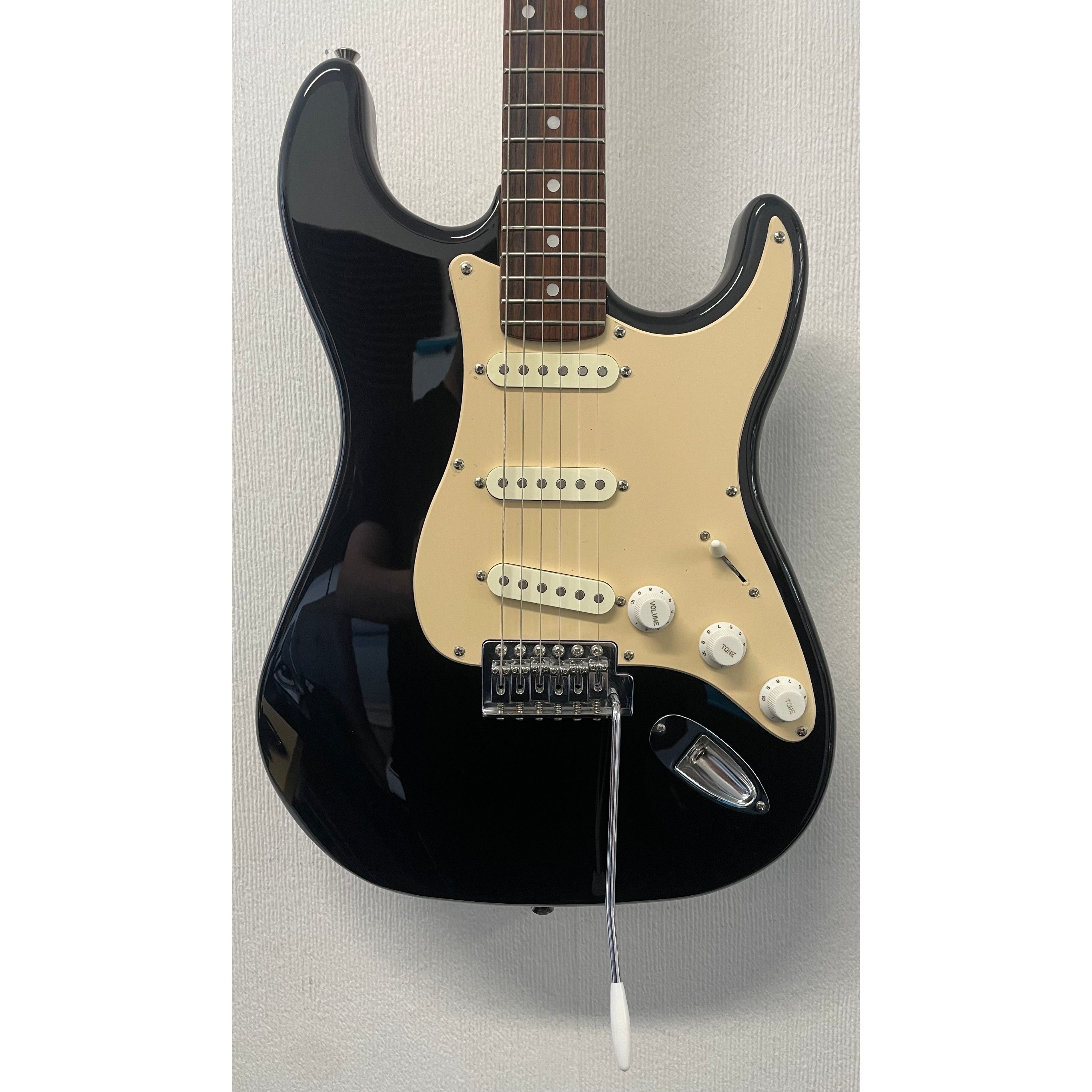 Squier By Fender Stratocaster 1990's in Gloss Black with Gigbag Pre-Owned