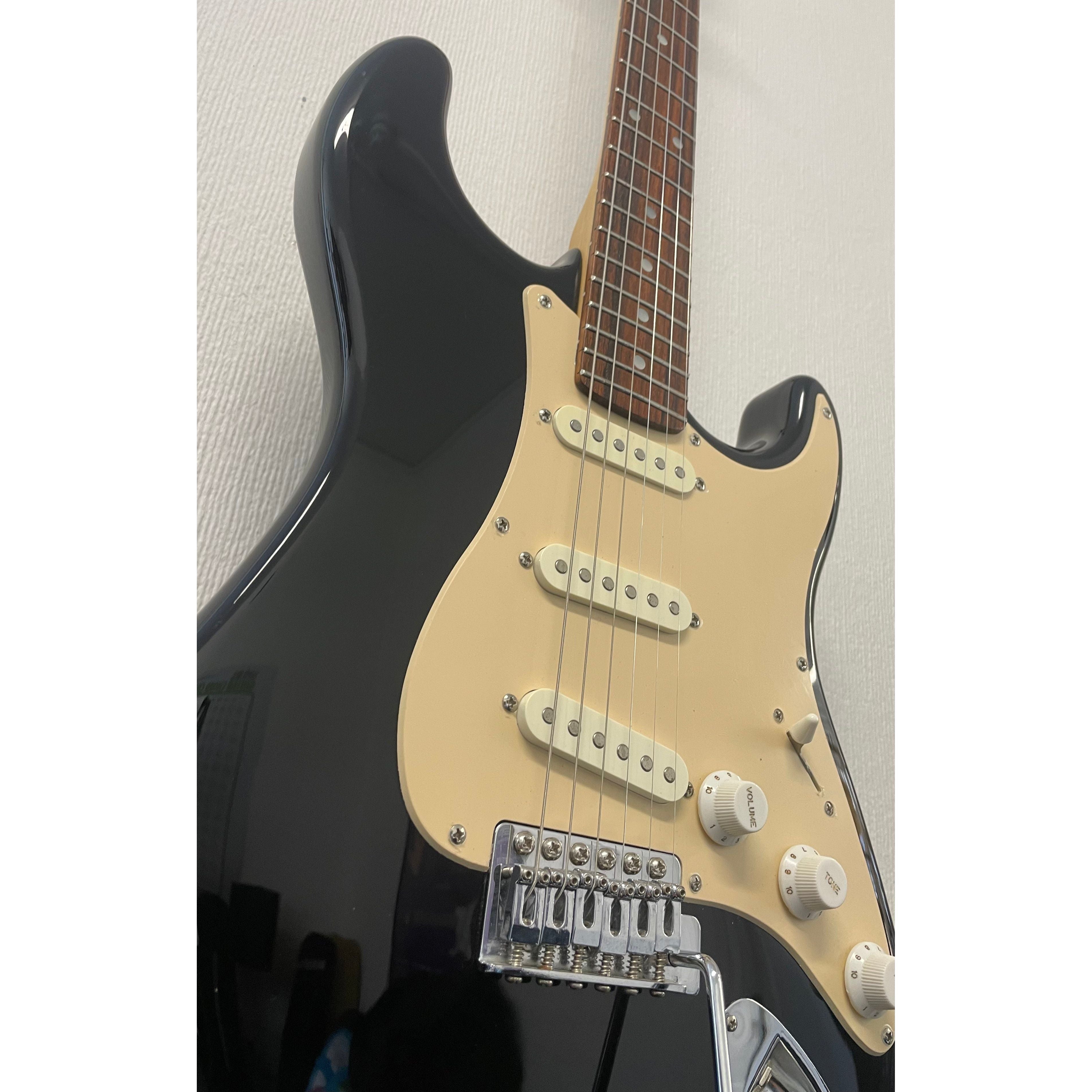 Squier By Fender Stratocaster 1990's in Gloss Black with Gigbag Pre-Owned