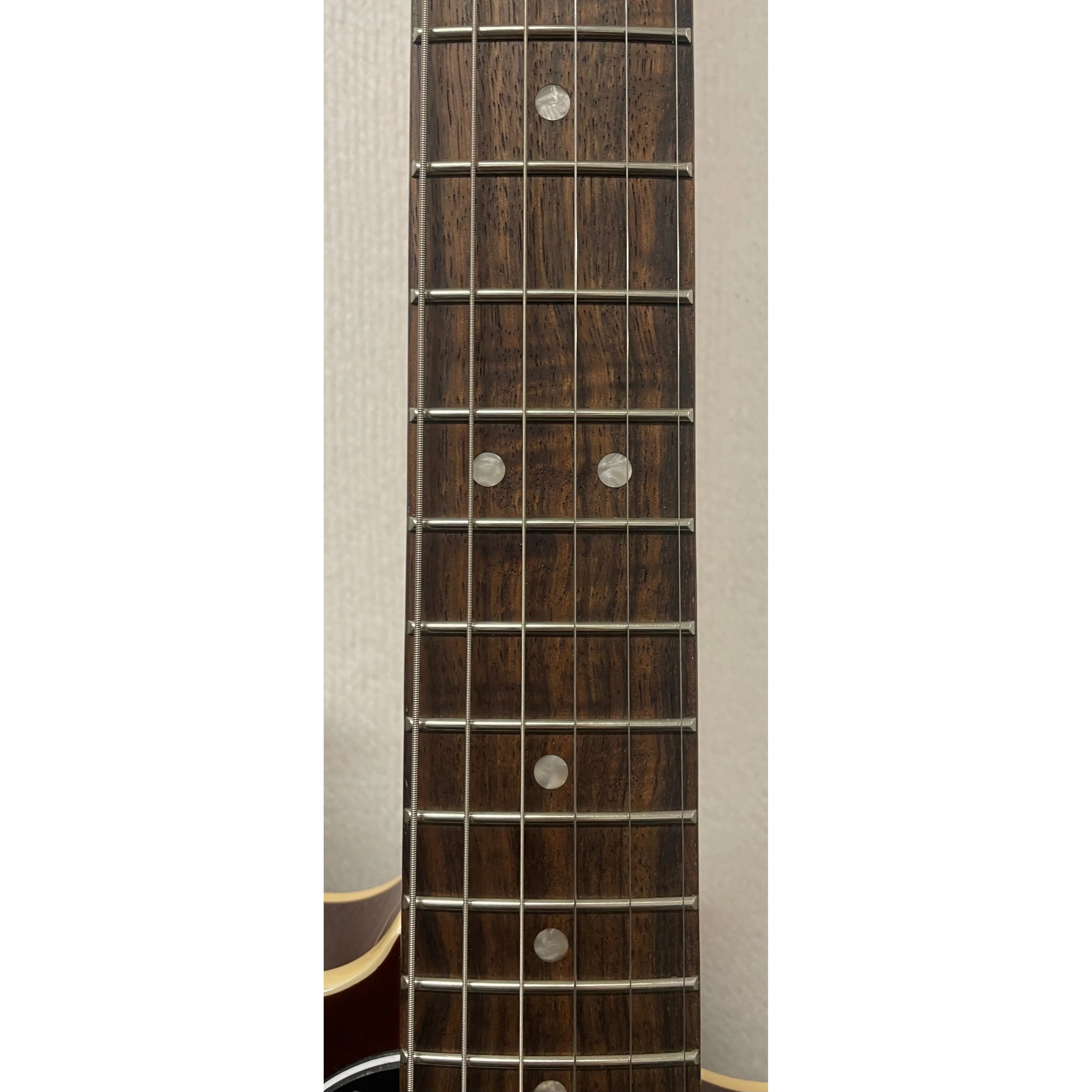 Squier Paranormal Custom Nashville Stratocaster in Chocolate Sunburst Pre-Owned