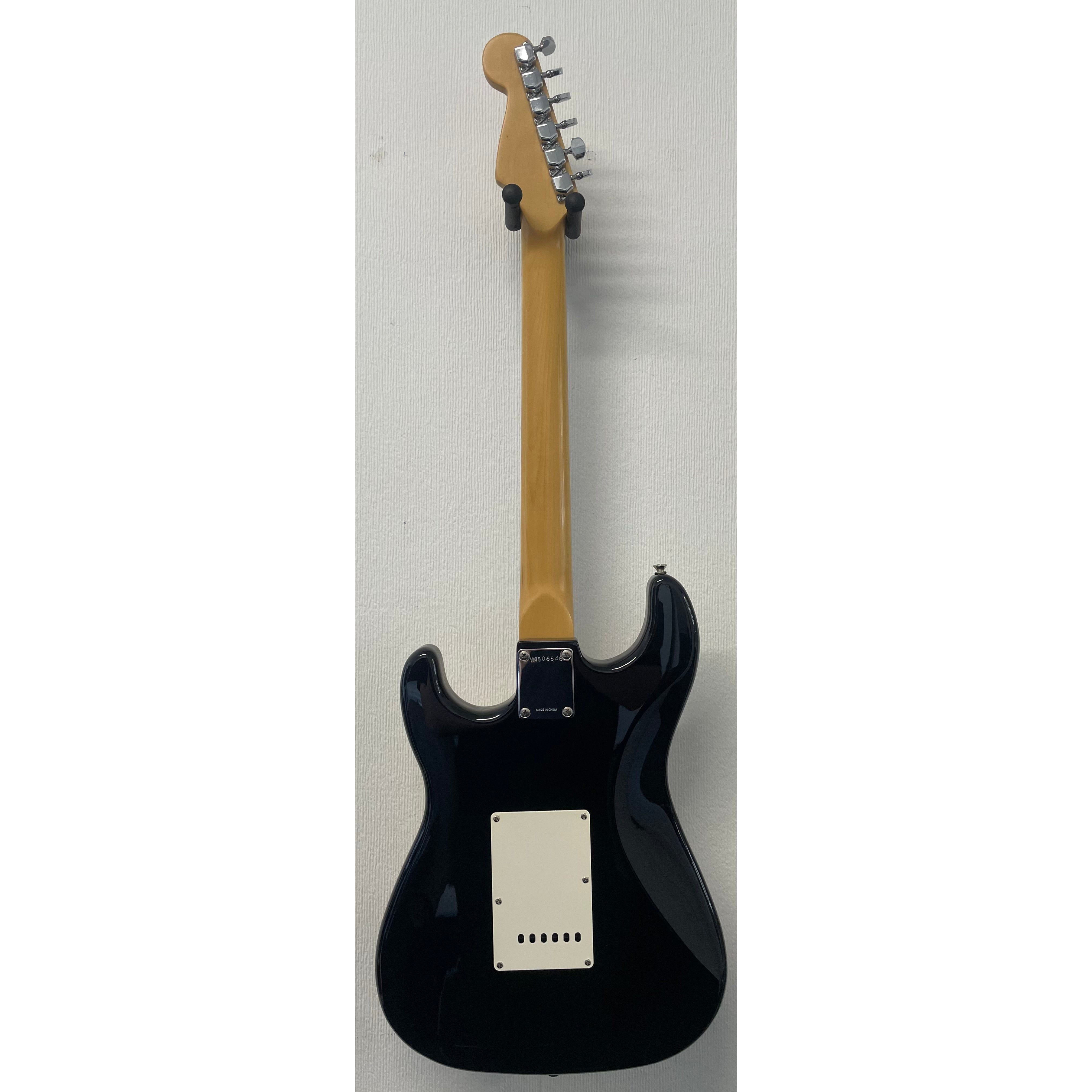 Squier By Fender Stratocaster 1990's in Gloss Black with Gigbag Pre-Owned