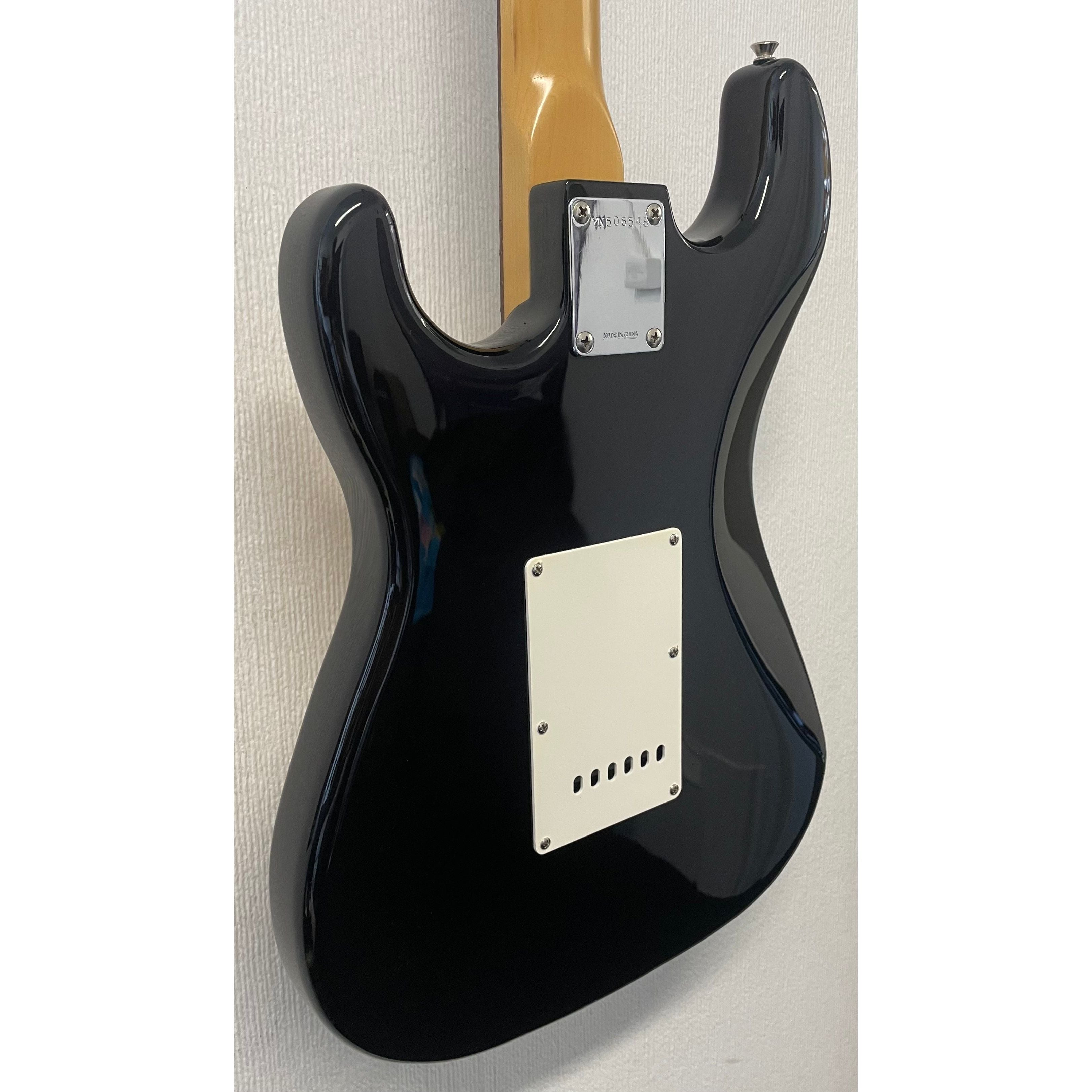 Squier By Fender Stratocaster 1990's in Gloss Black with Gigbag Pre-Owned