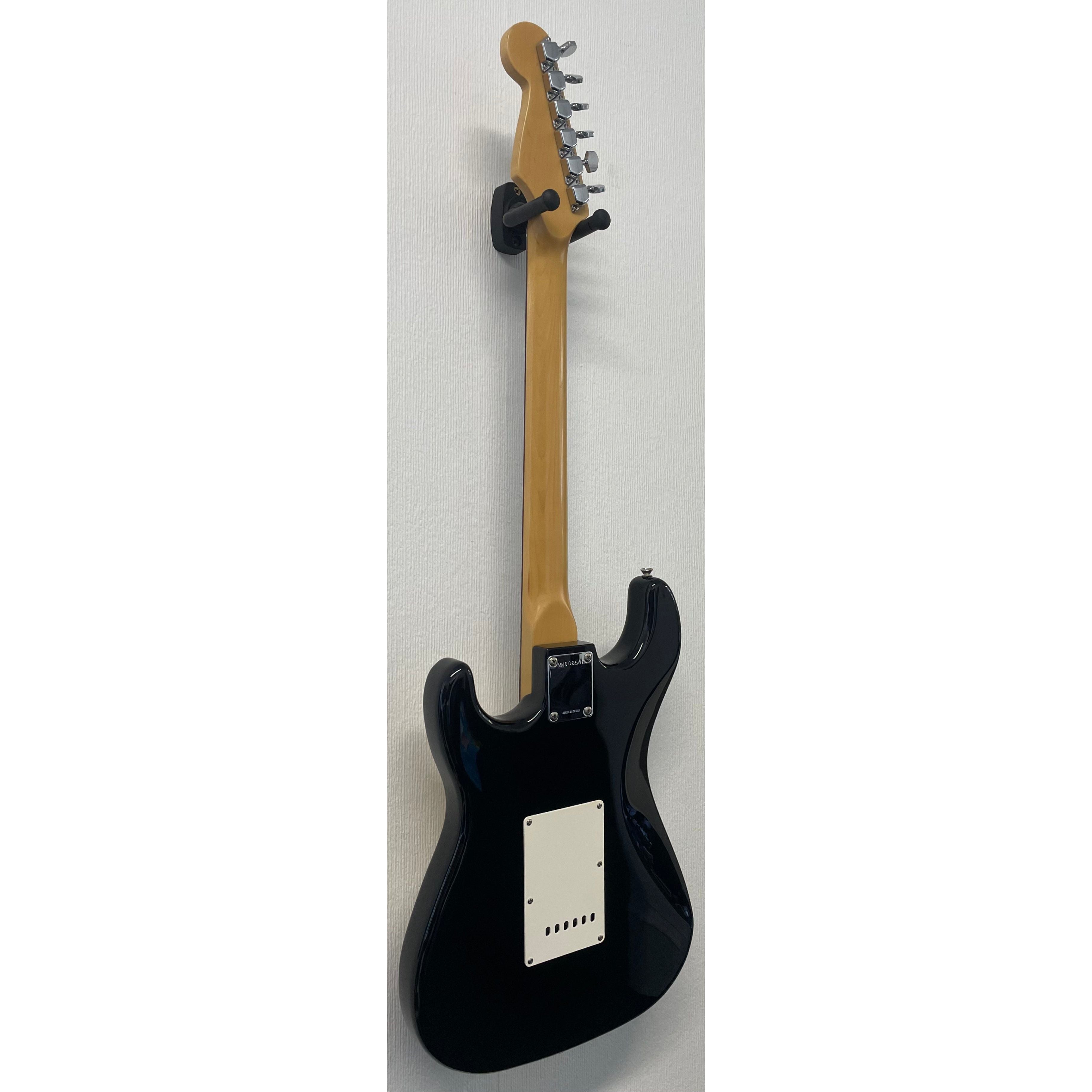 Squier By Fender Stratocaster 1990's in Gloss Black with Gigbag Pre-Owned