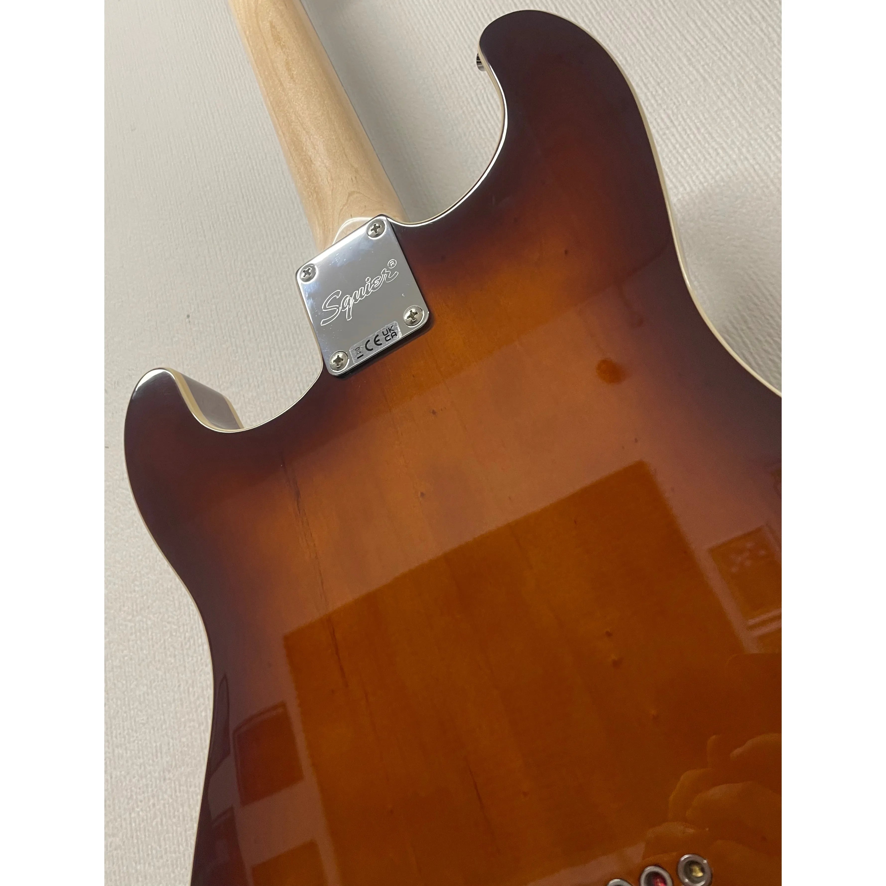 Squier Paranormal Custom Nashville Stratocaster in Chocolate Sunburst Pre-Owned