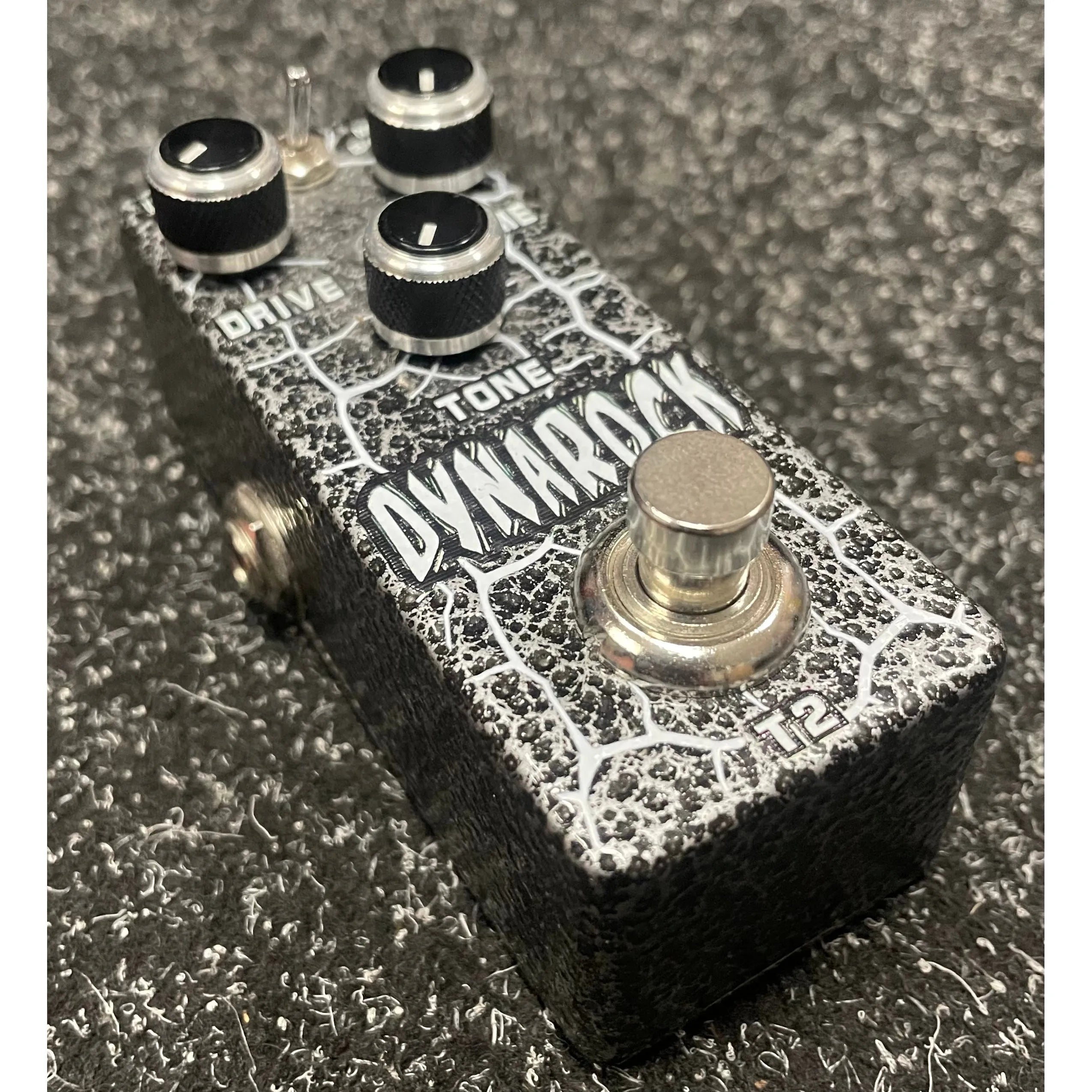 Xvive Dynarock Distortion Pedal by Thomas Blug Pre-Owned