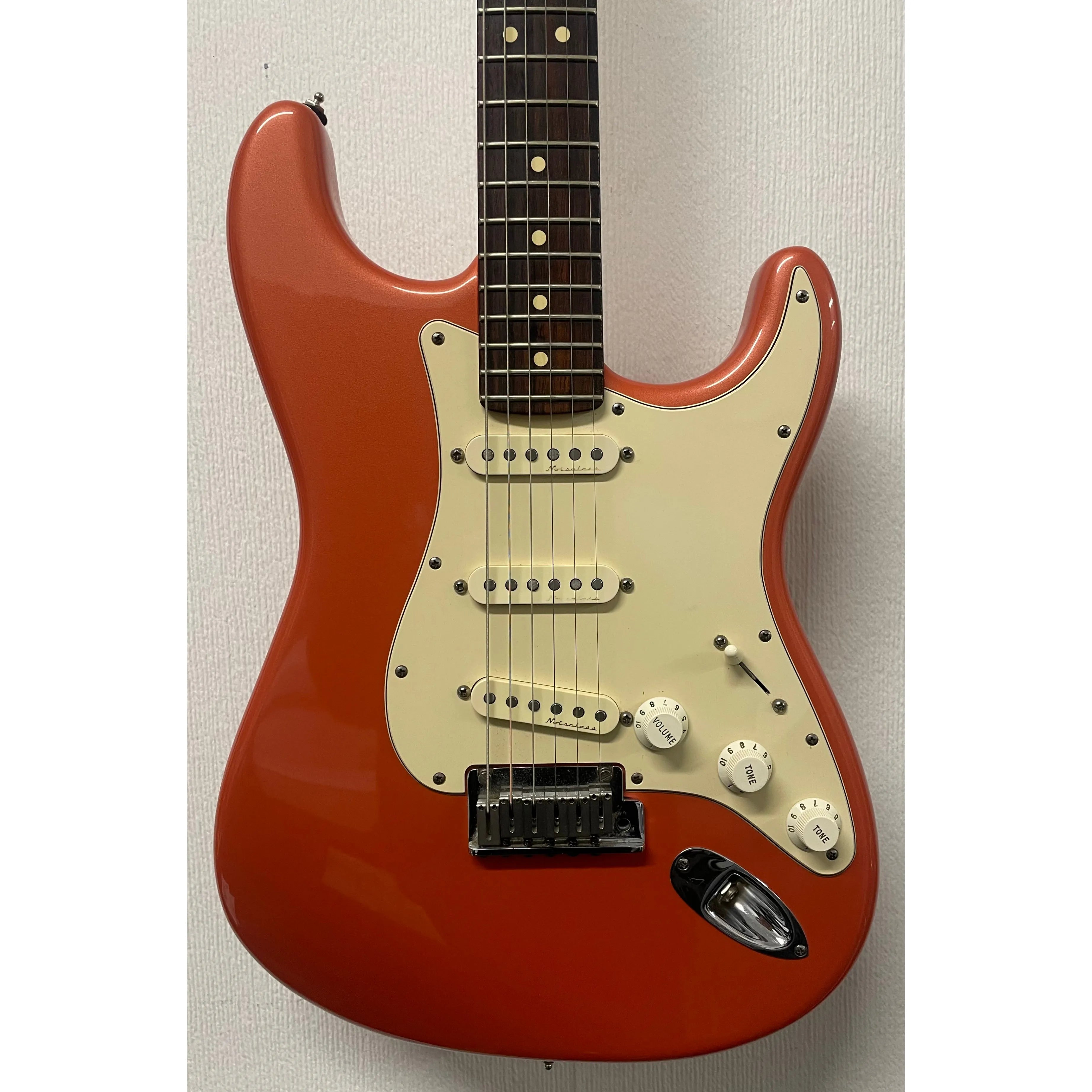 Fender FSR Stratocaster American Standard 2001 Limited Edition in Coral Metallic with Original Hardcase Pre-Owned