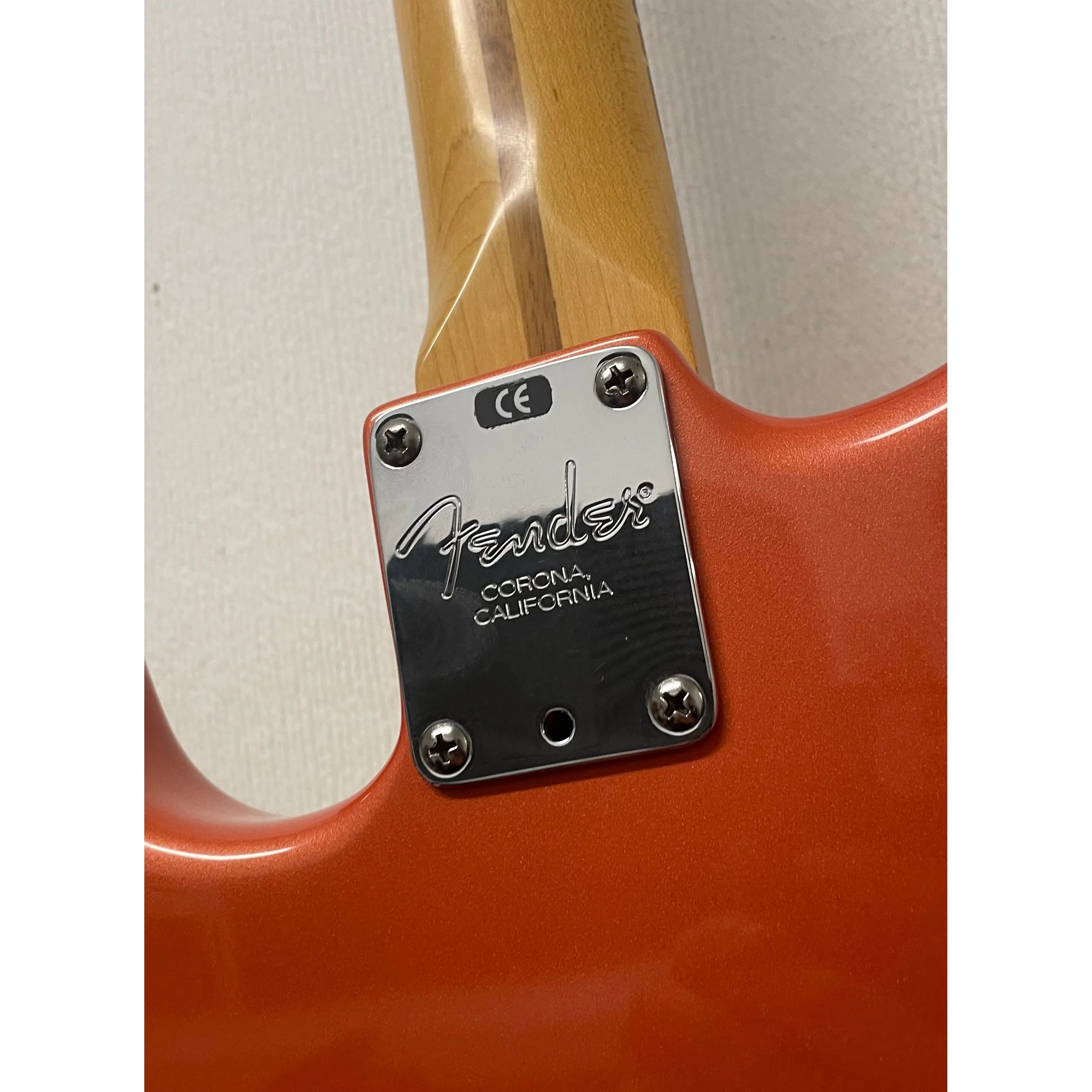 Fender FSR Stratocaster American Standard 2001 Limited Edition in Coral Metallic with Original Hardcase Pre-Owned