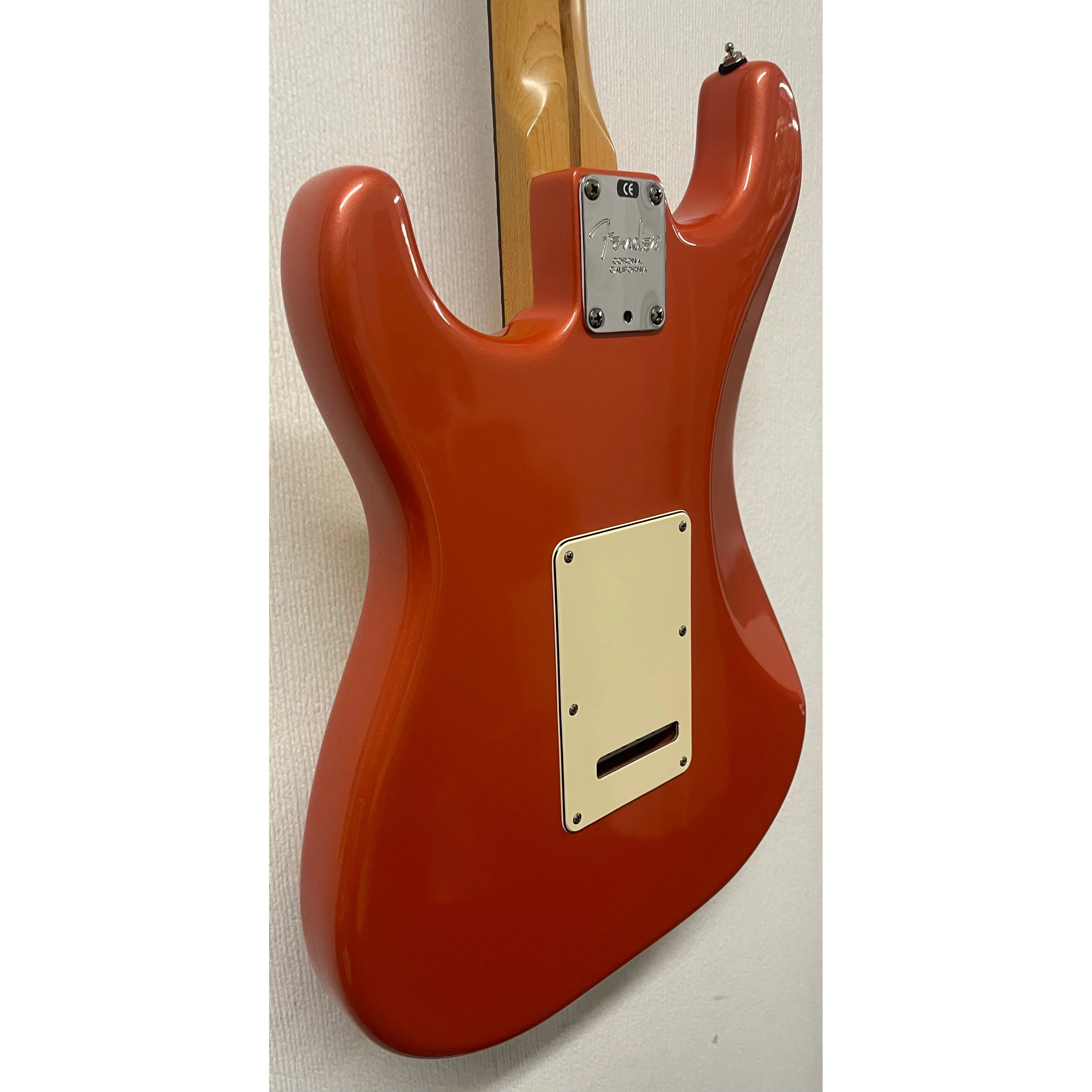 Fender FSR Stratocaster American Standard 2001 Limited Edition in Coral Metallic with Original Hardcase Pre-Owned