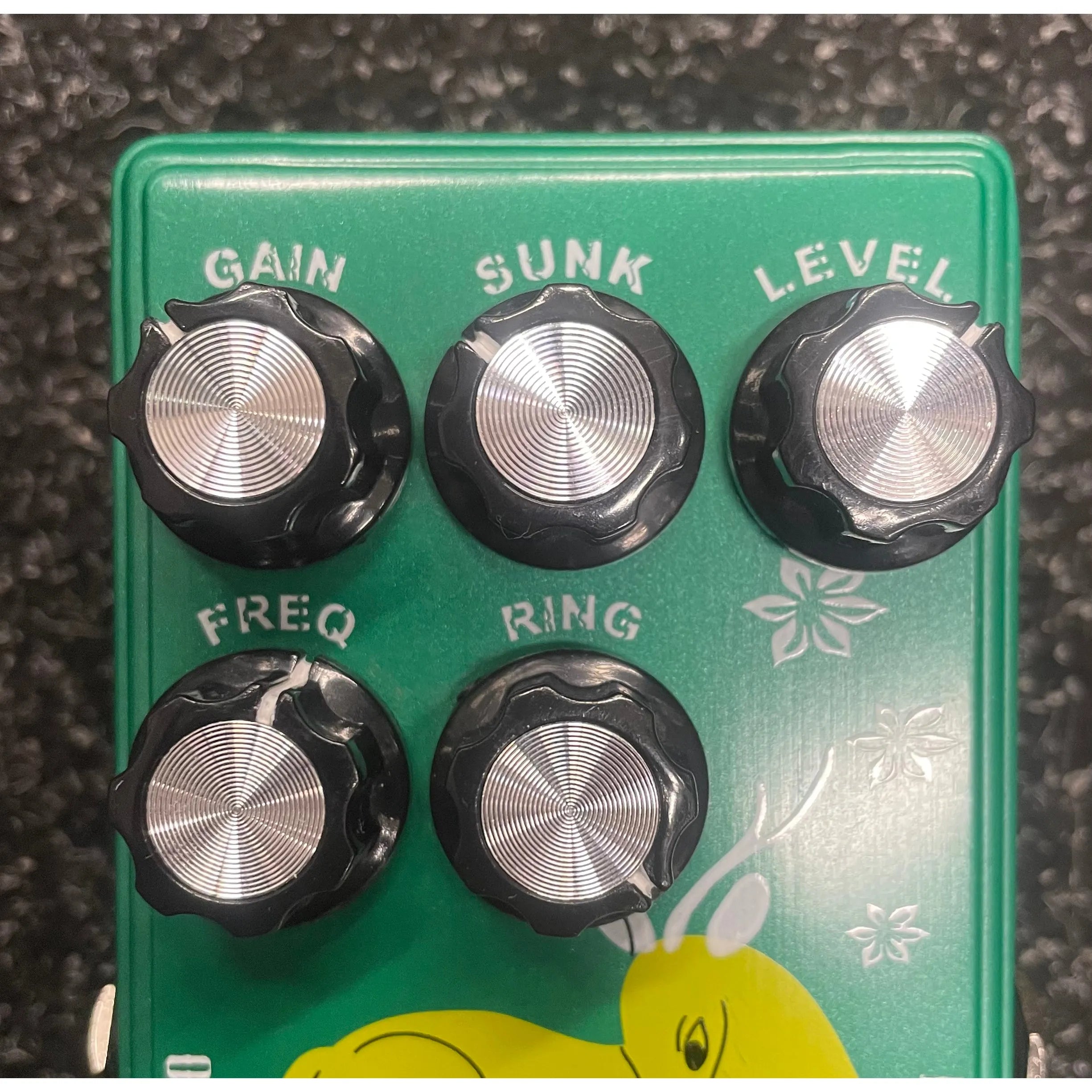 Ginean Guitar Effects Pedal Modulation Ringmod Pre-Owned