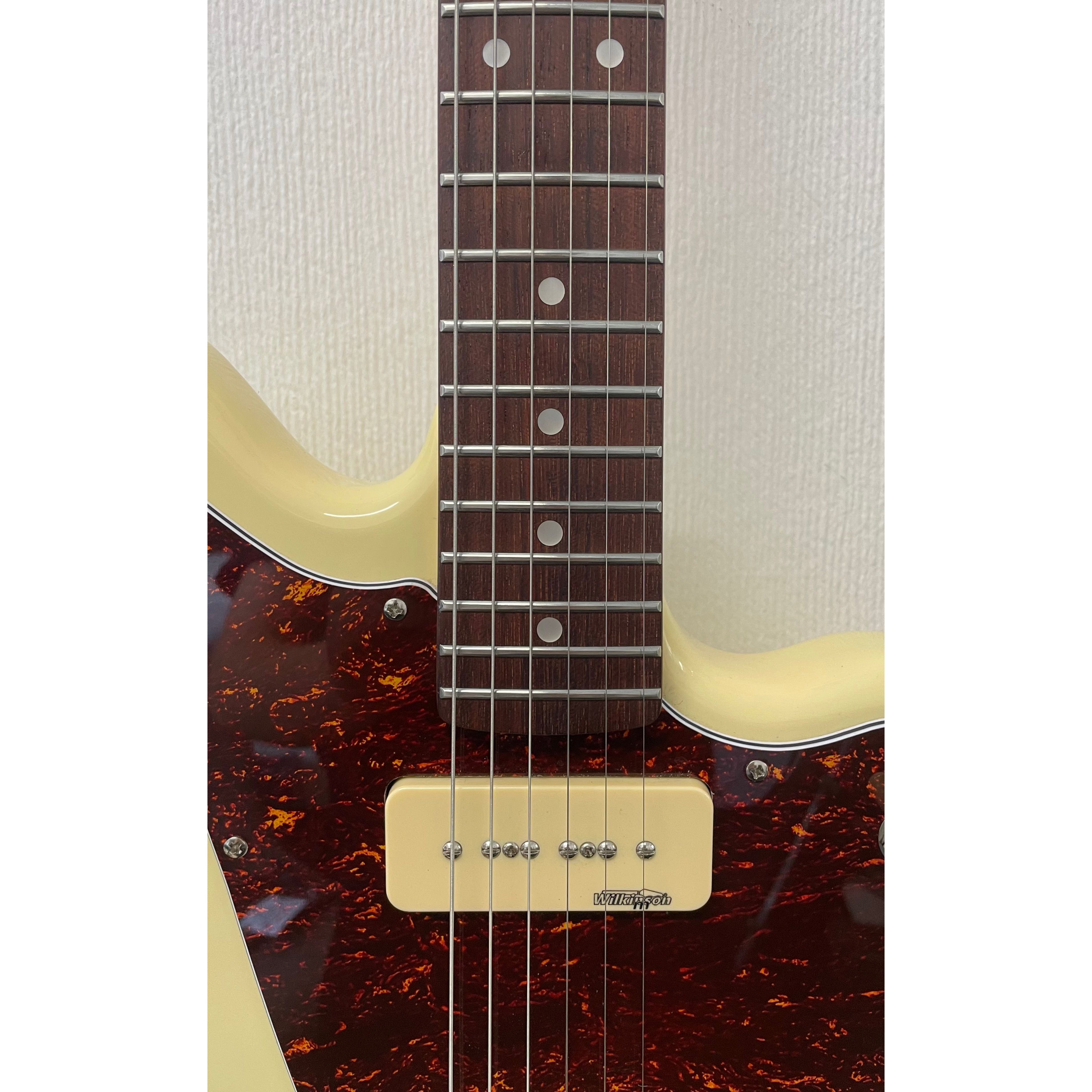Vintage V65 Reissued Vibrato Jaguar Style Electric Guitar in Vintage White Pre-Owned