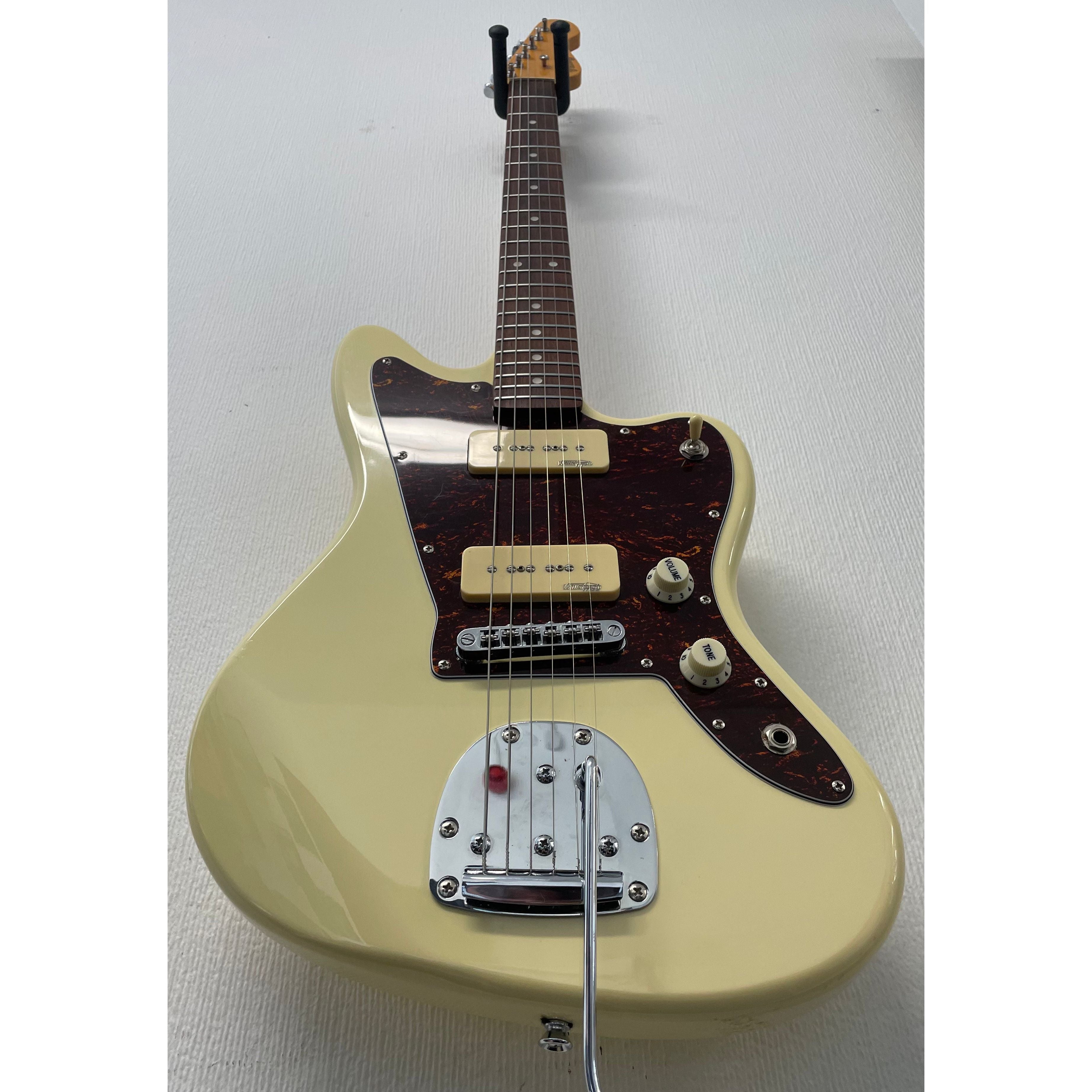 Vintage V65 Reissued Vibrato Jaguar Style Electric Guitar in Vintage White Pre-Owned