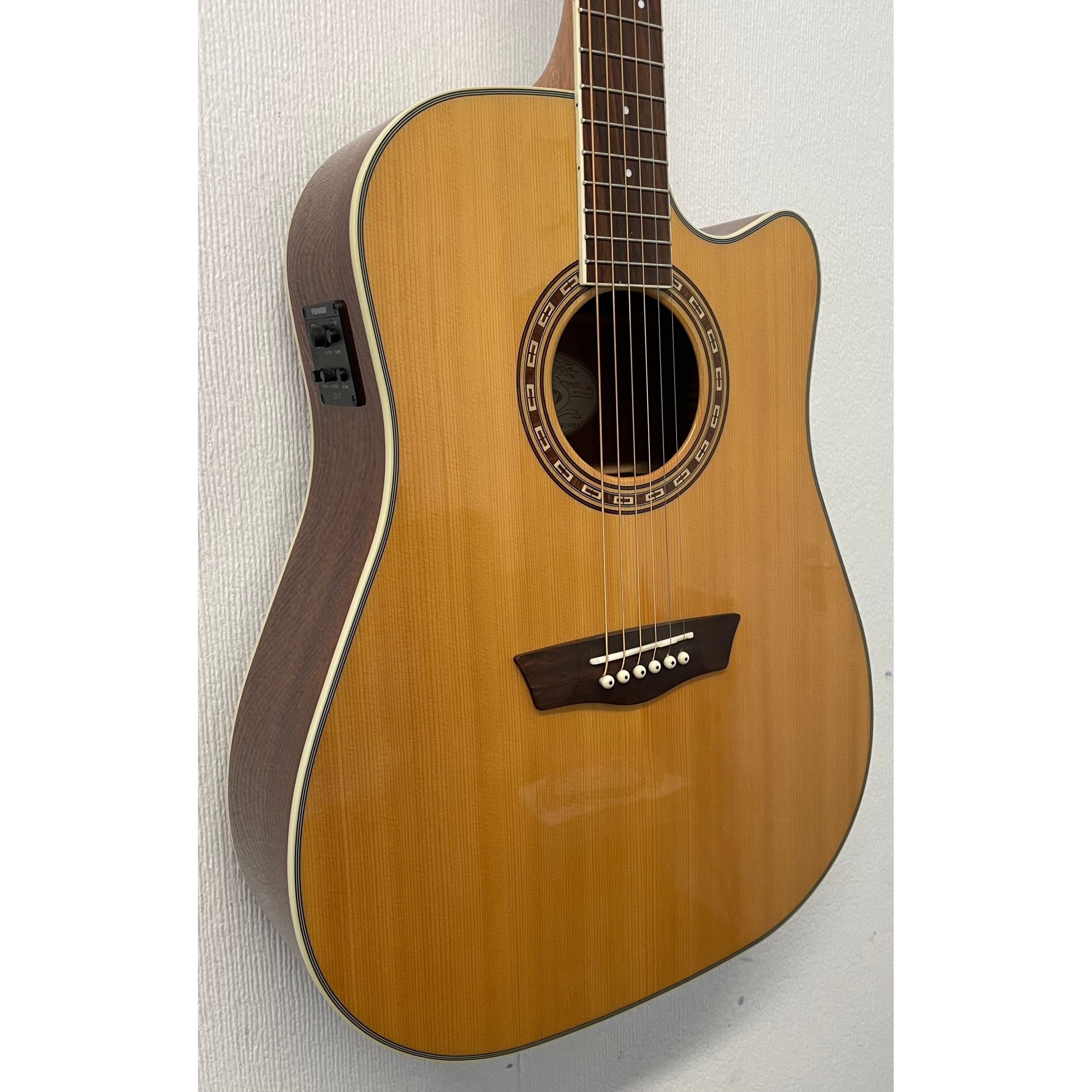 Washburn WD10 SCE WAT Electro Acoustic Guitar with Hiscox Hardcase Pre-Owned