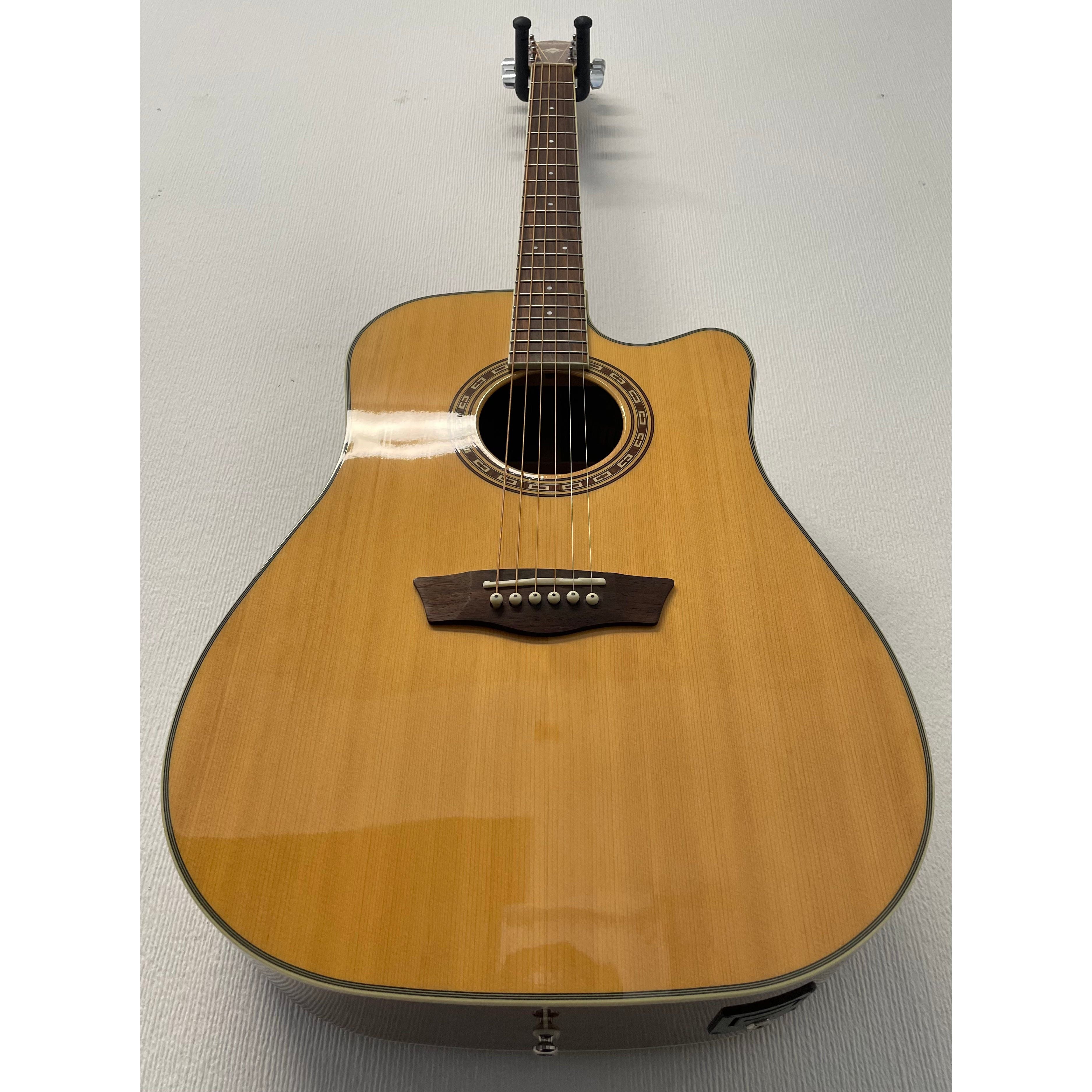 Washburn WD10 SCE WAT Electro Acoustic Guitar with Hiscox Hardcase Pre-Owned