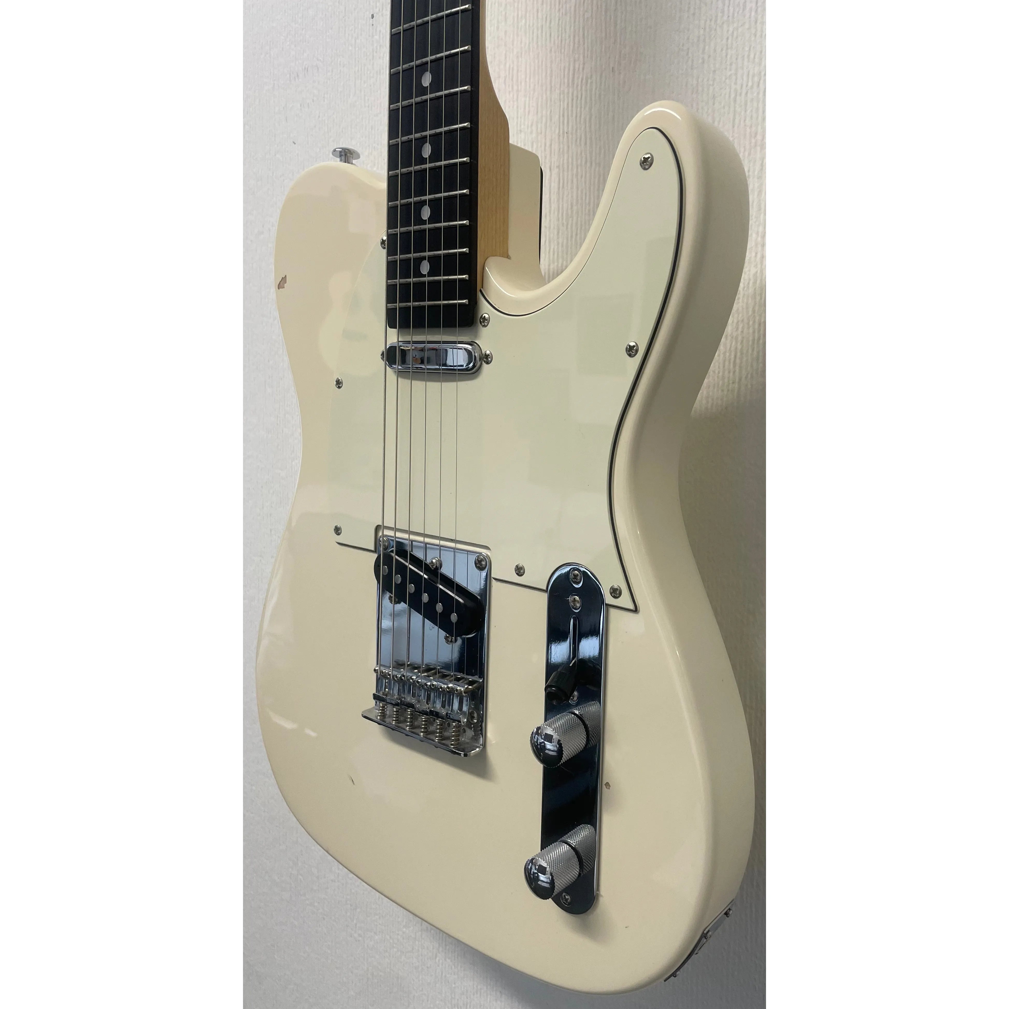 Donner Standard Series Telecaster Style Electric Guitar in White Pre-Owned
